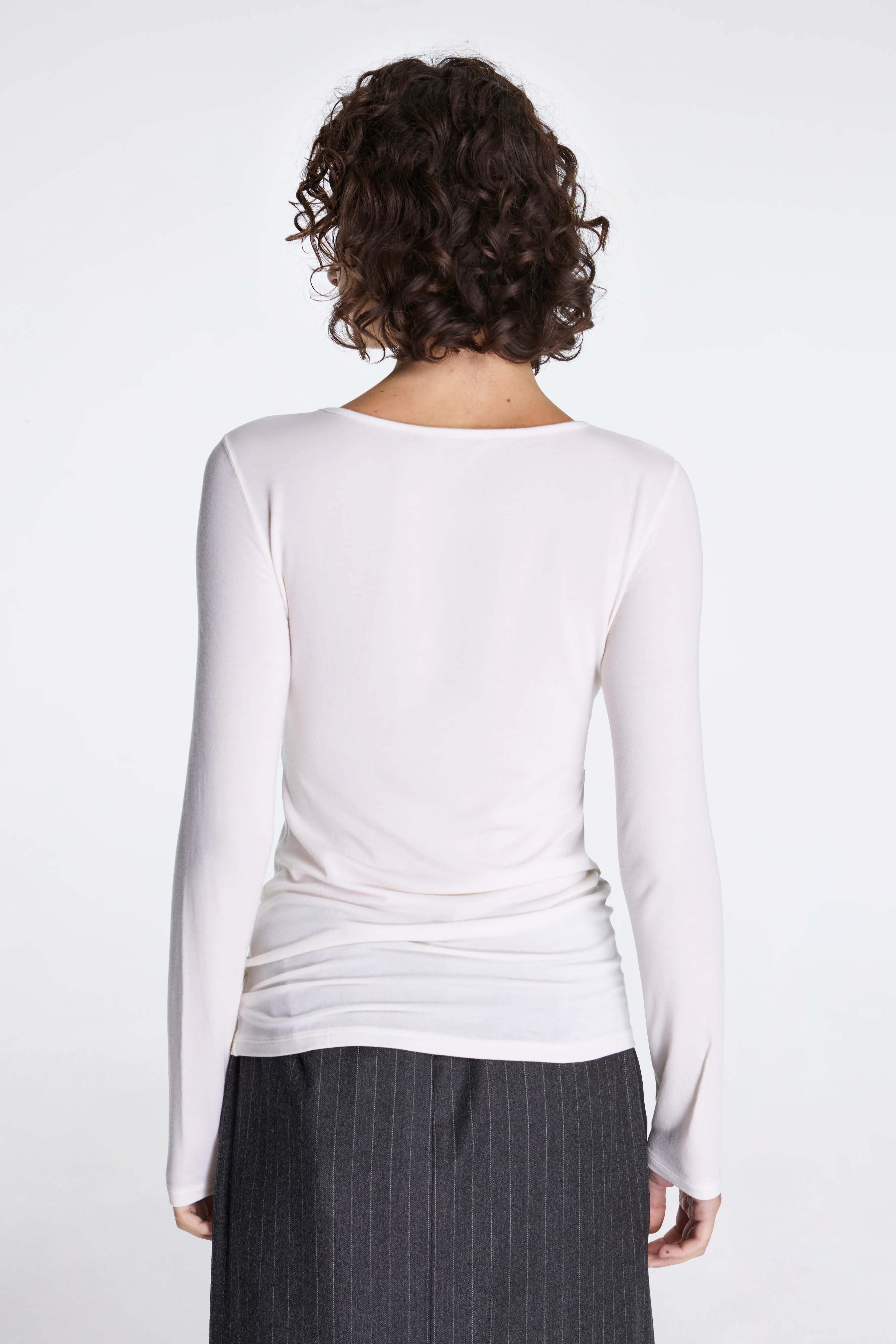 Round T-Shirt Ivory - Image 2