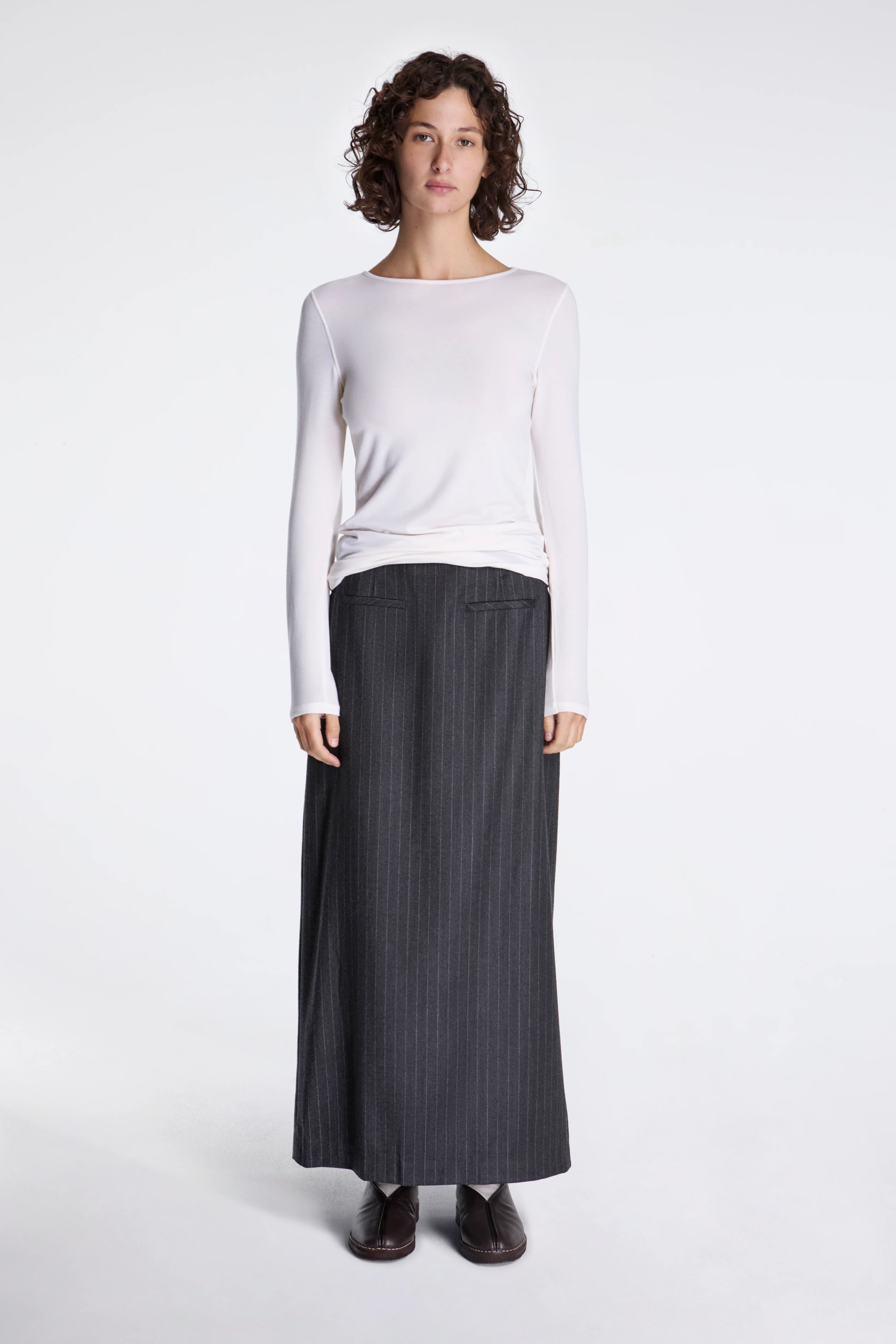 Round T-Shirt Ivory - Image 3