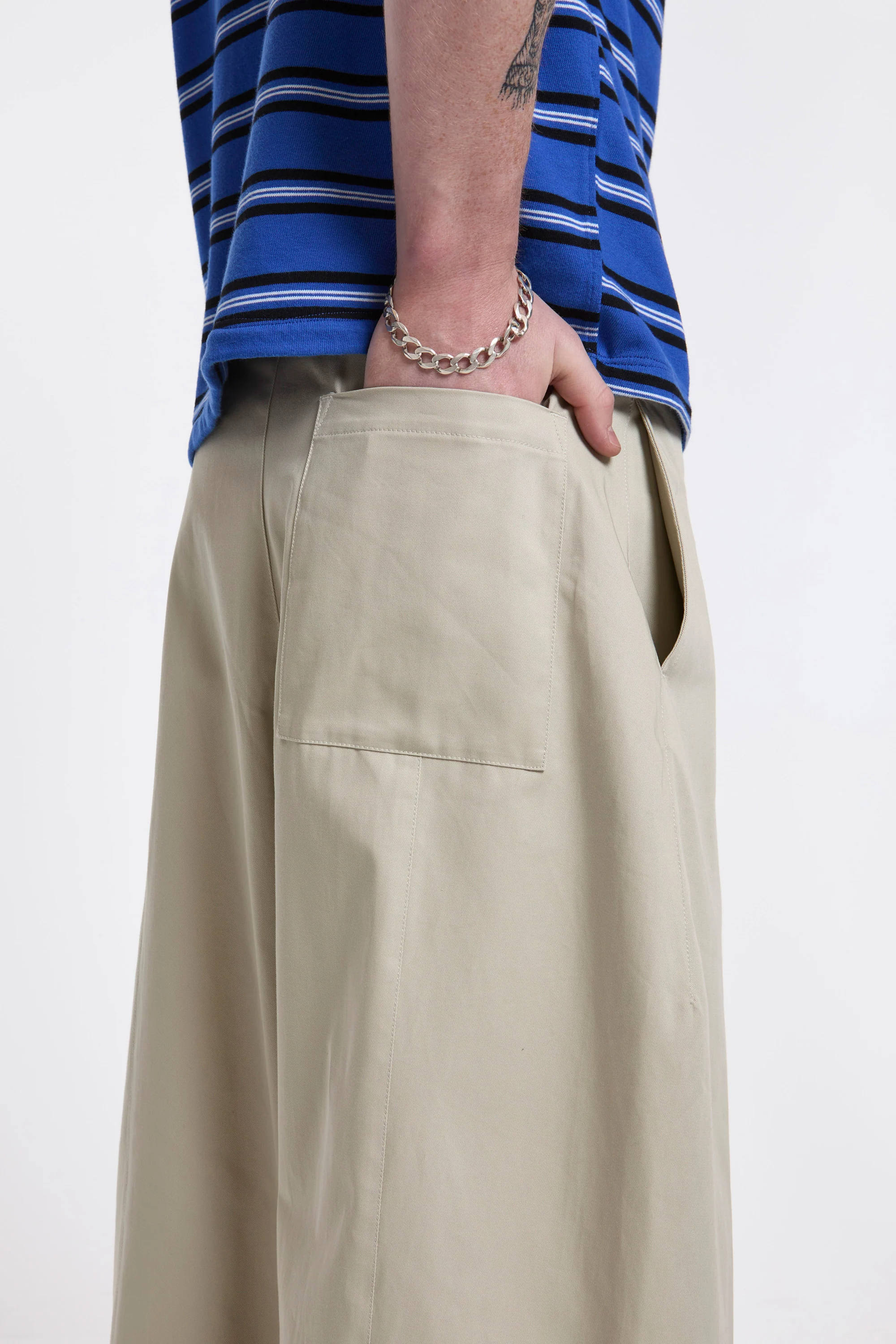 Box Pleat Trouser Ivory - Image 4