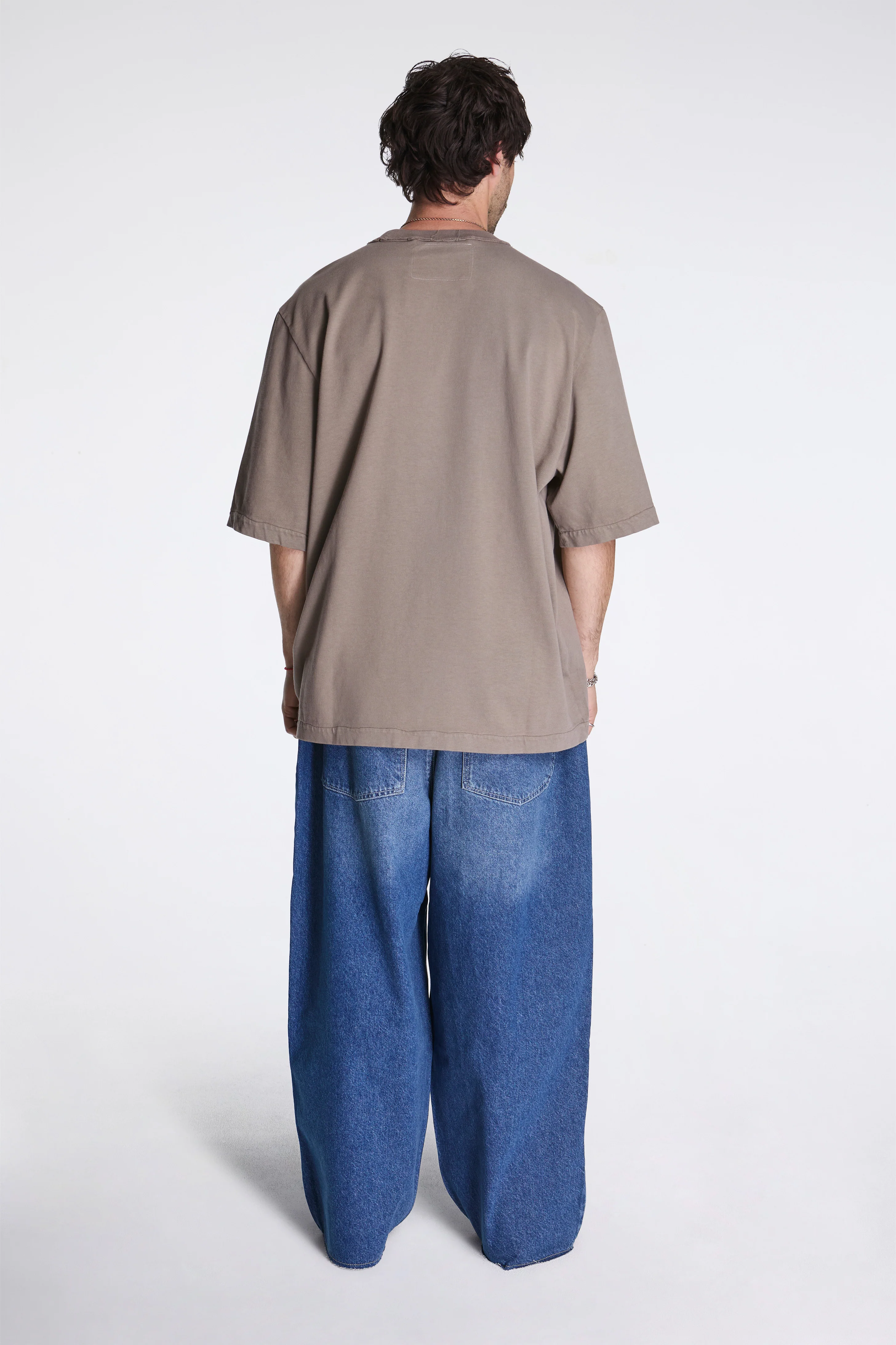 Big Tee Taupe - Image 5
