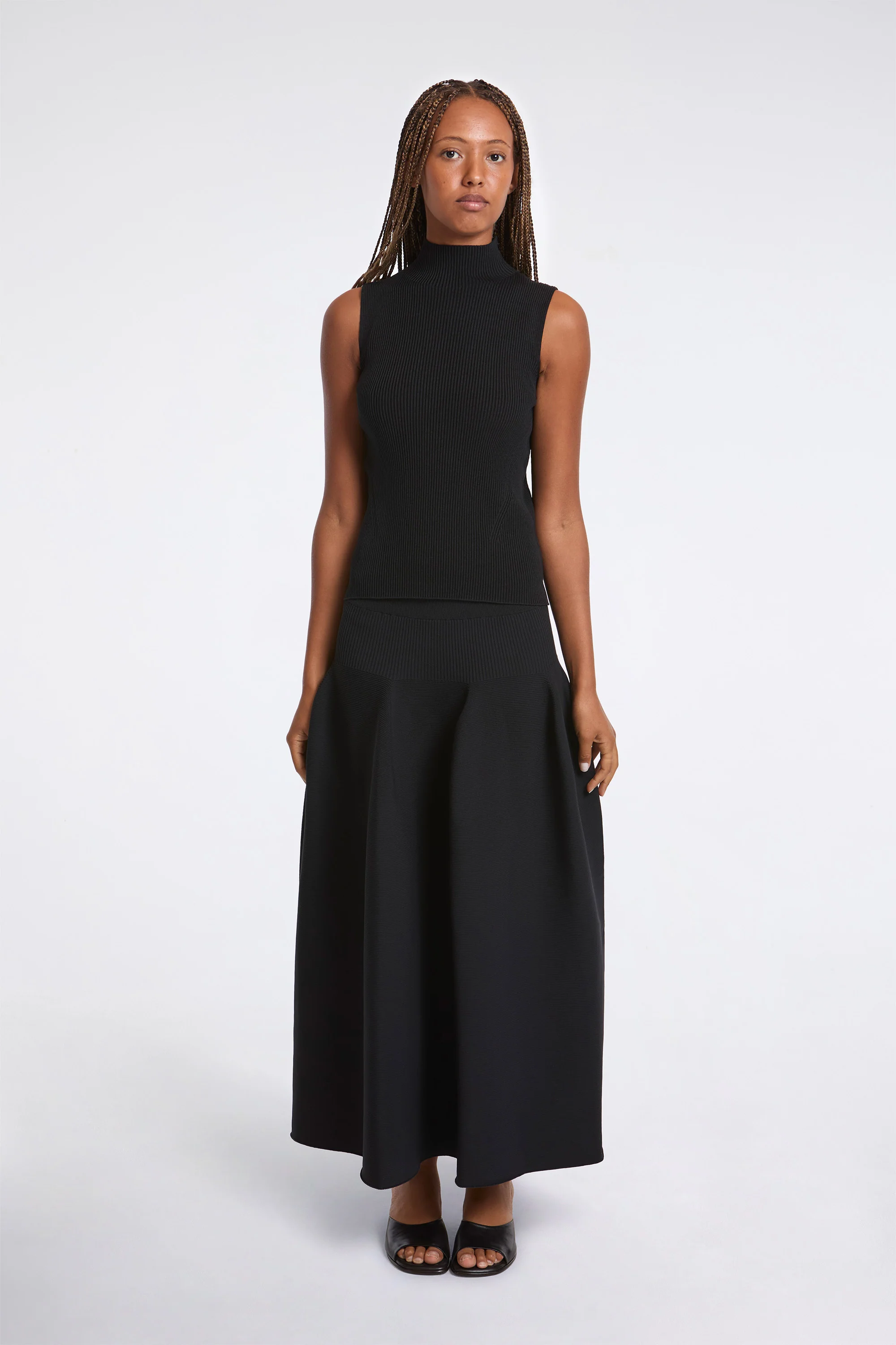 Portrait Sleeveless Top Black - Image 5
