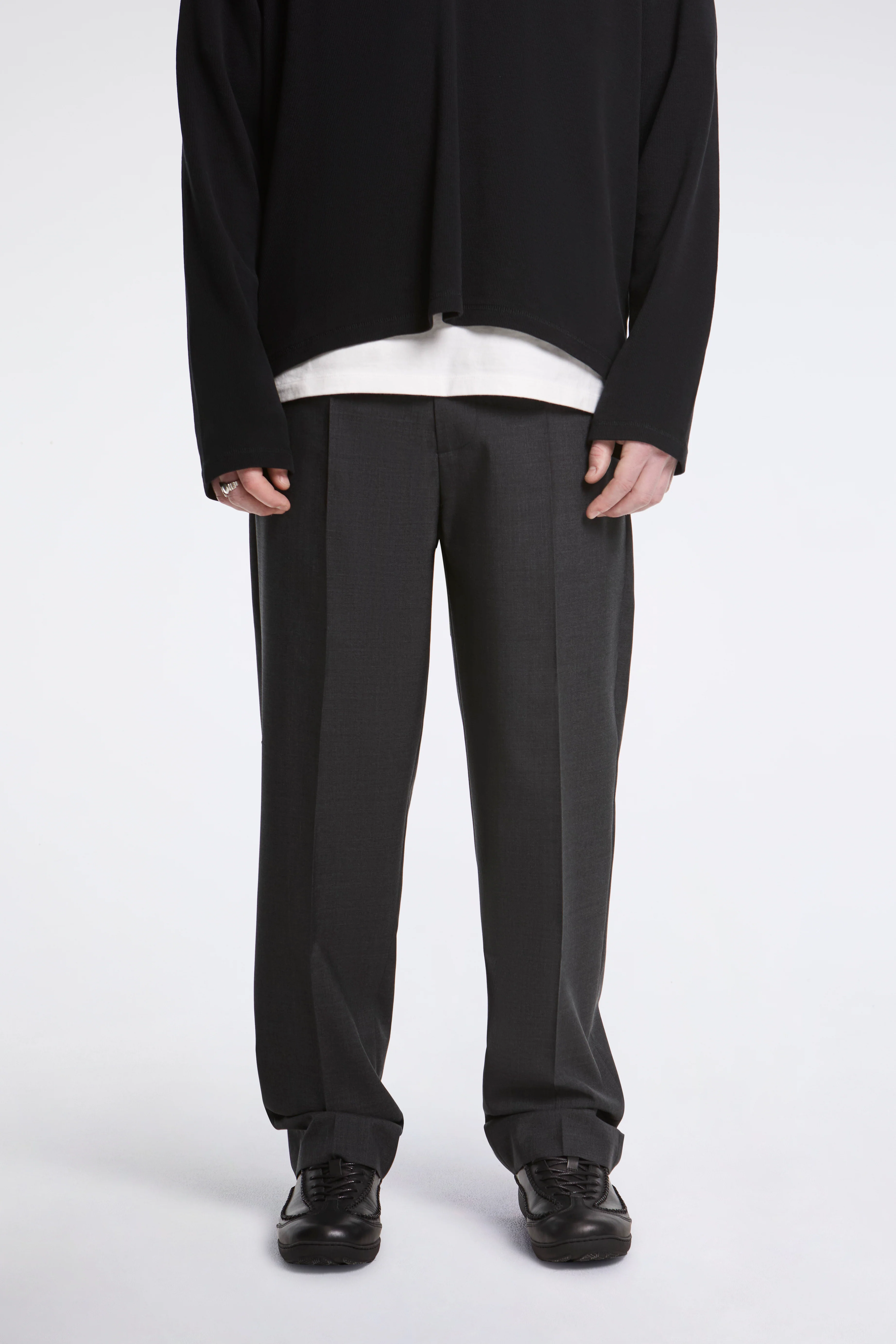 Classic Trousers Dark Grey Grain - Image 2