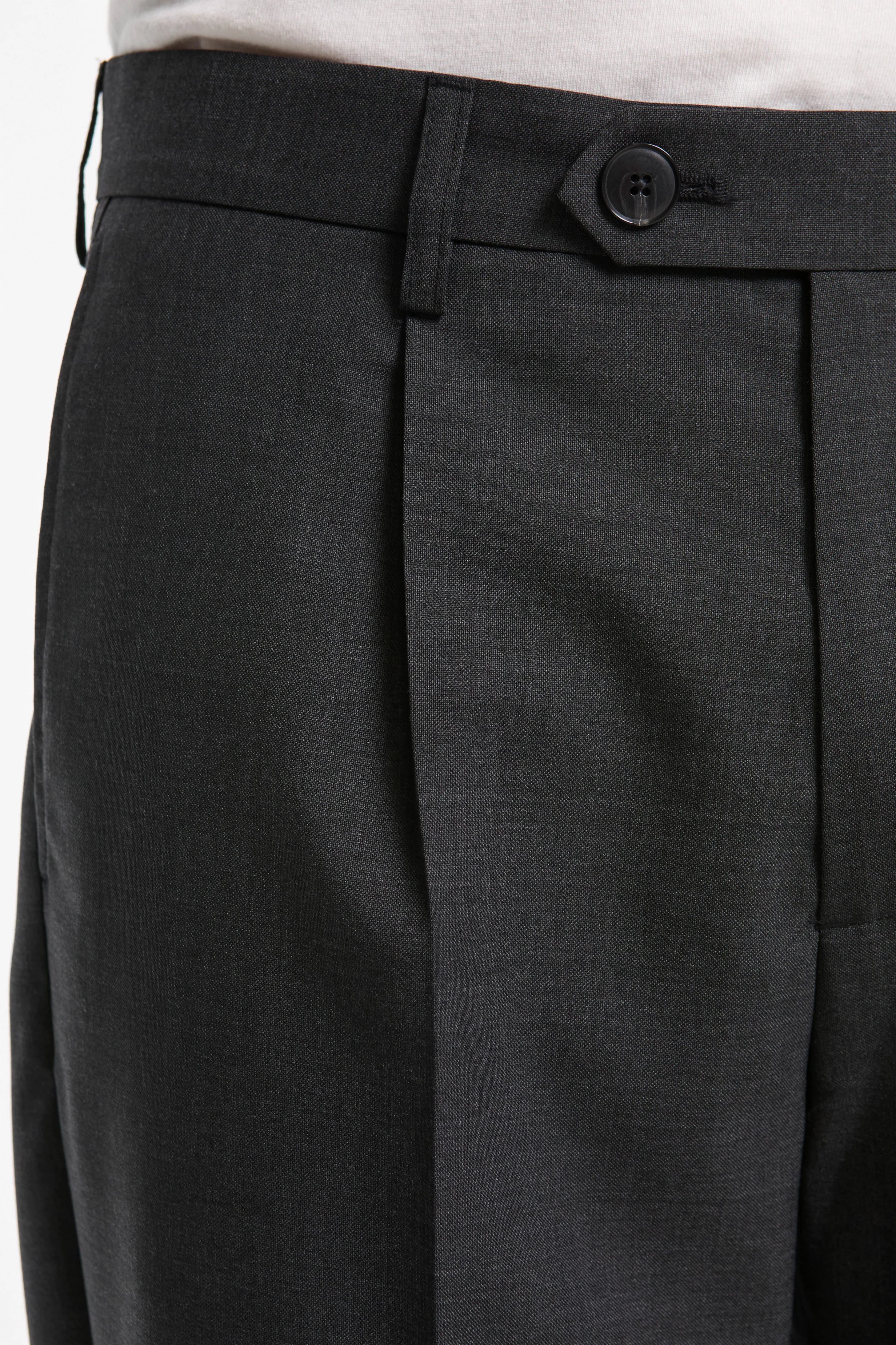 Classic Trousers Dark Grey Grain - Image 3