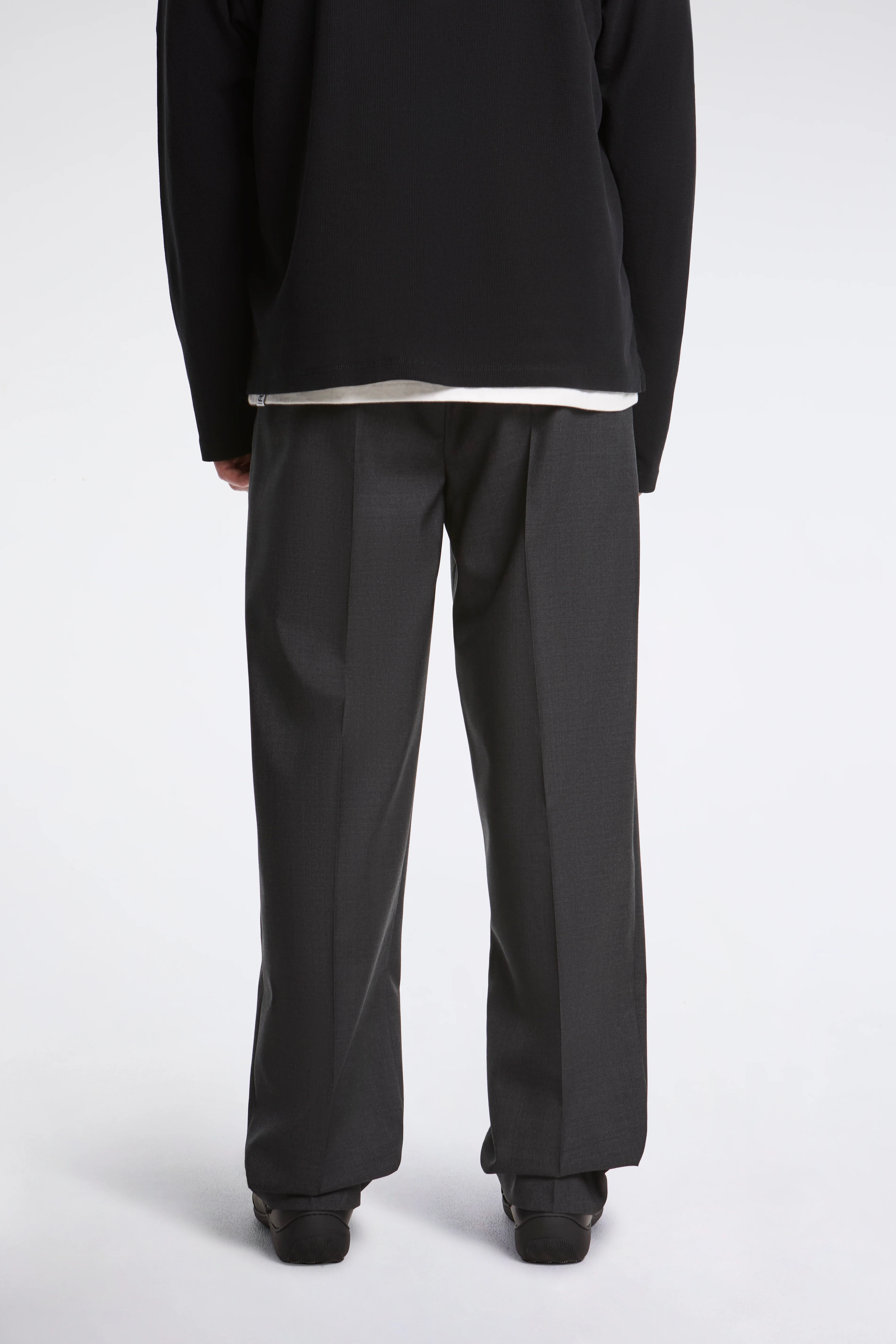 Classic Trousers Dark Grey Grain - Image 4