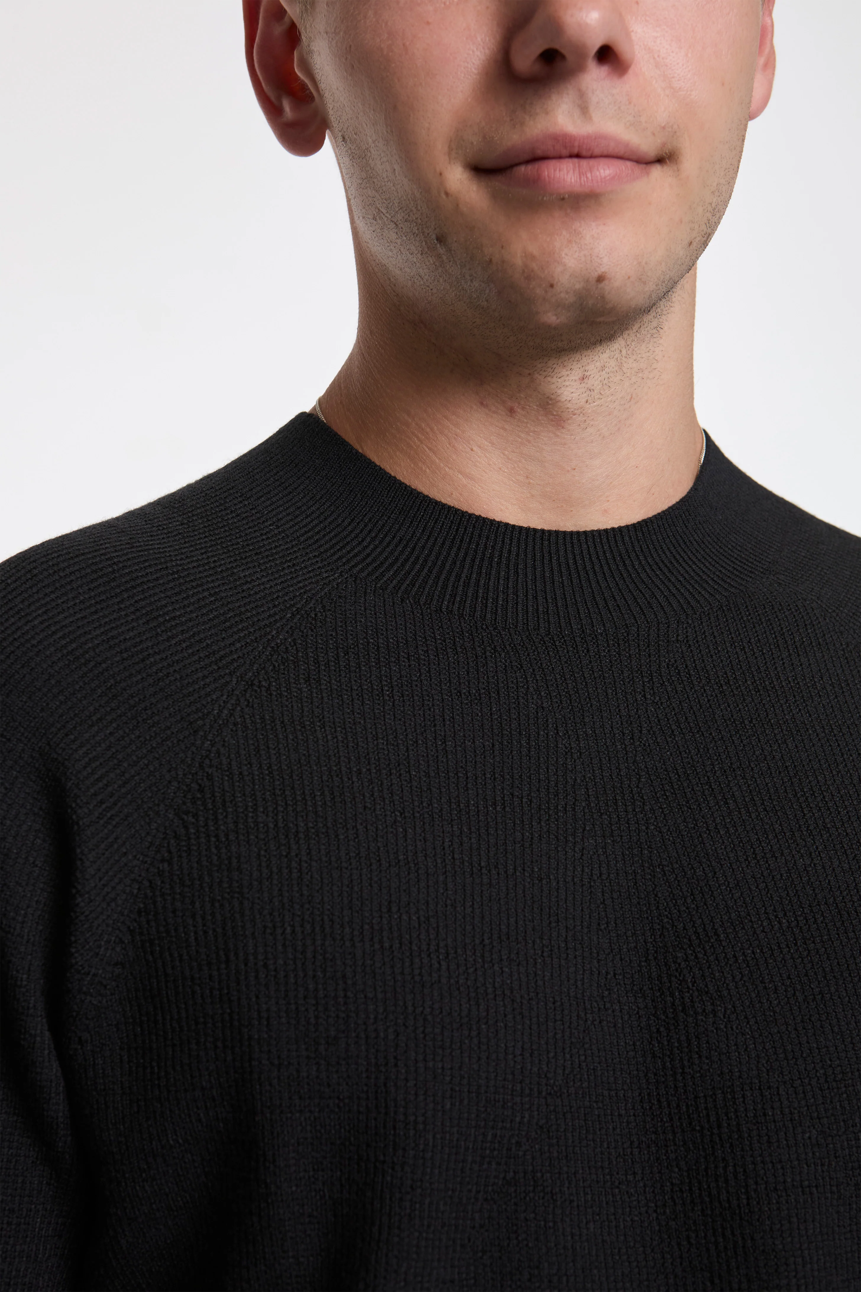 Conic Wool Midlayer M Black - Image 3