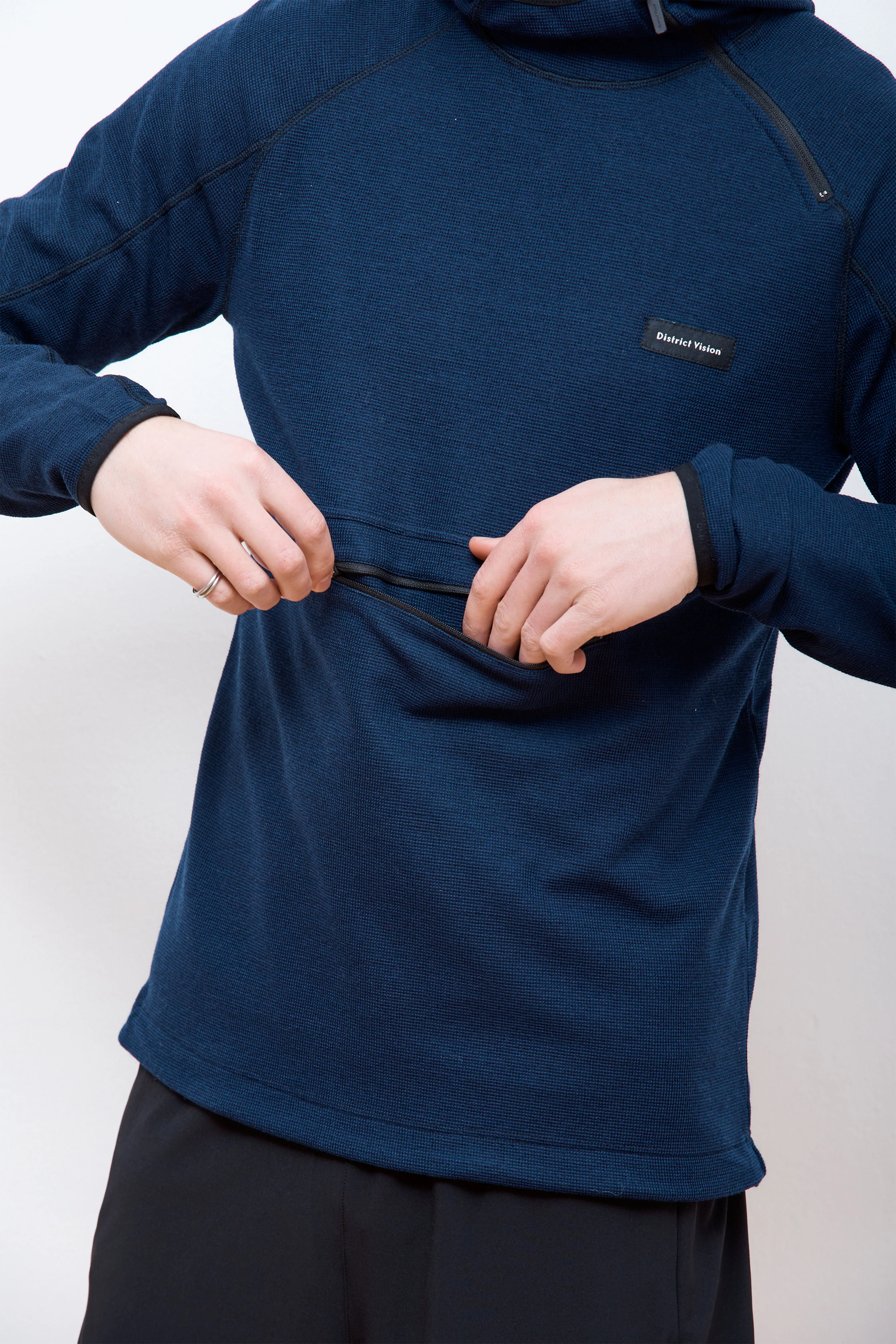 Hooded Running Midlayer Deep Navy - Image 4
