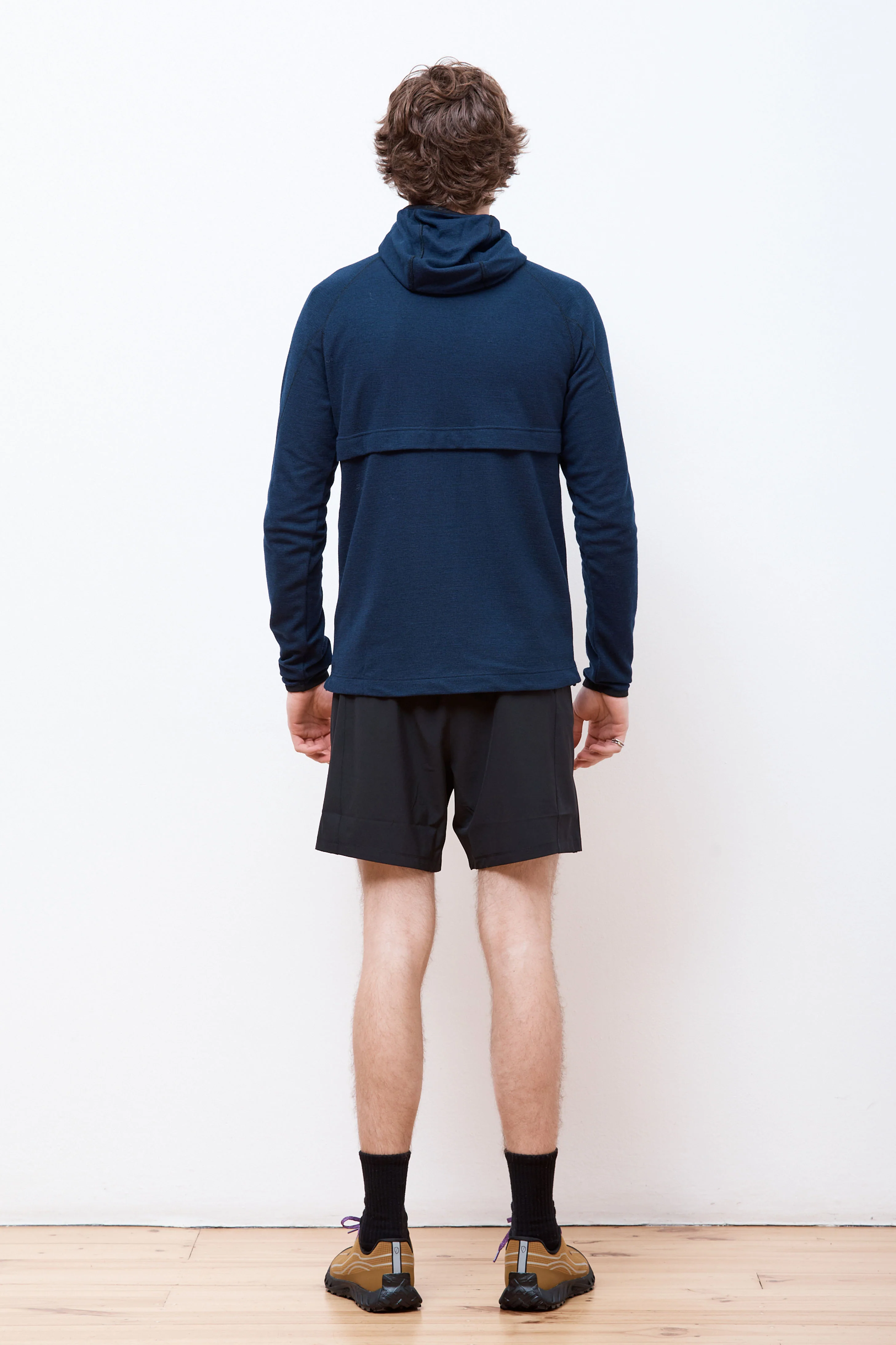 Hooded Running Midlayer Deep Navy - Image 8