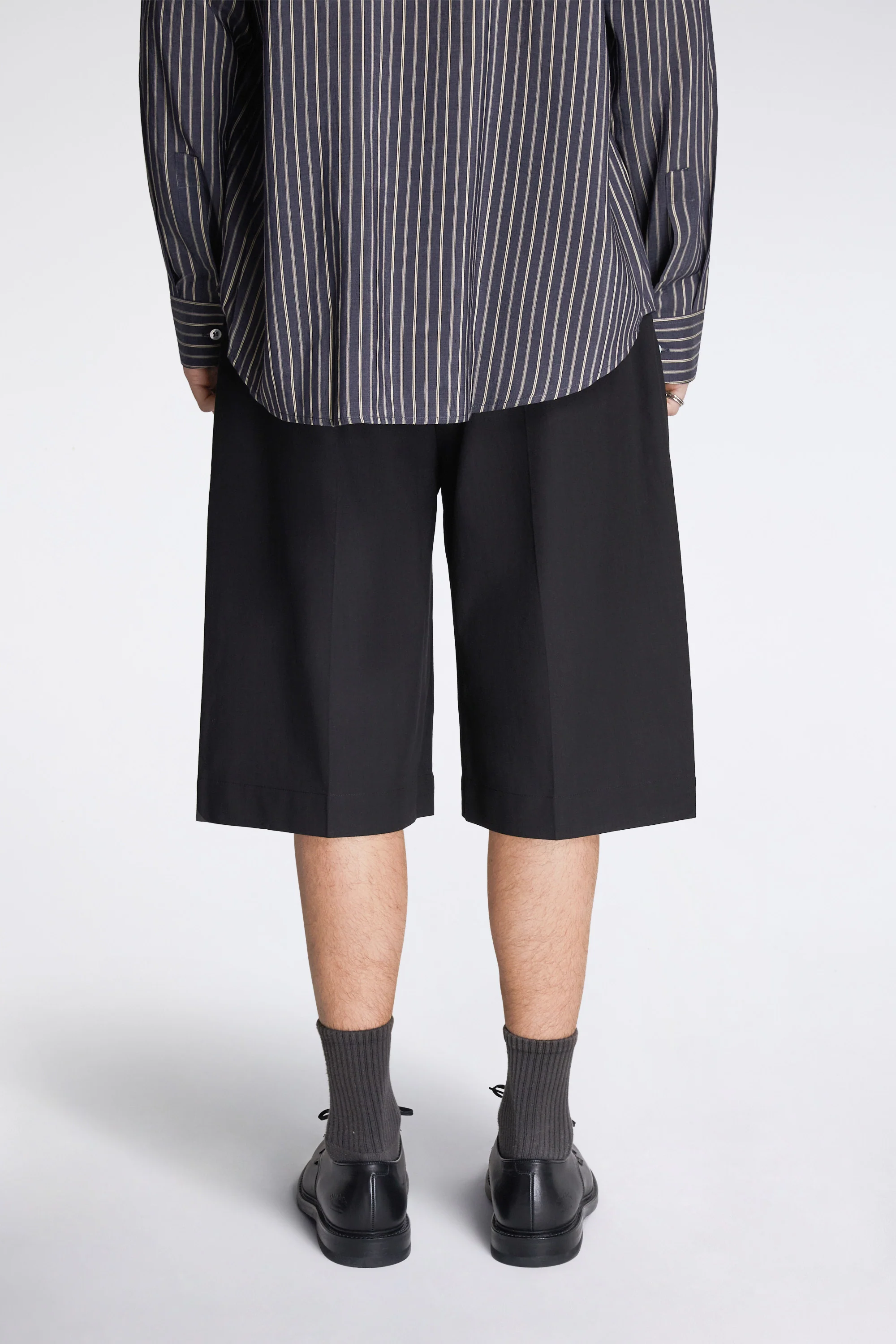 Fowld Broken Twill Shorts Black - Image 3