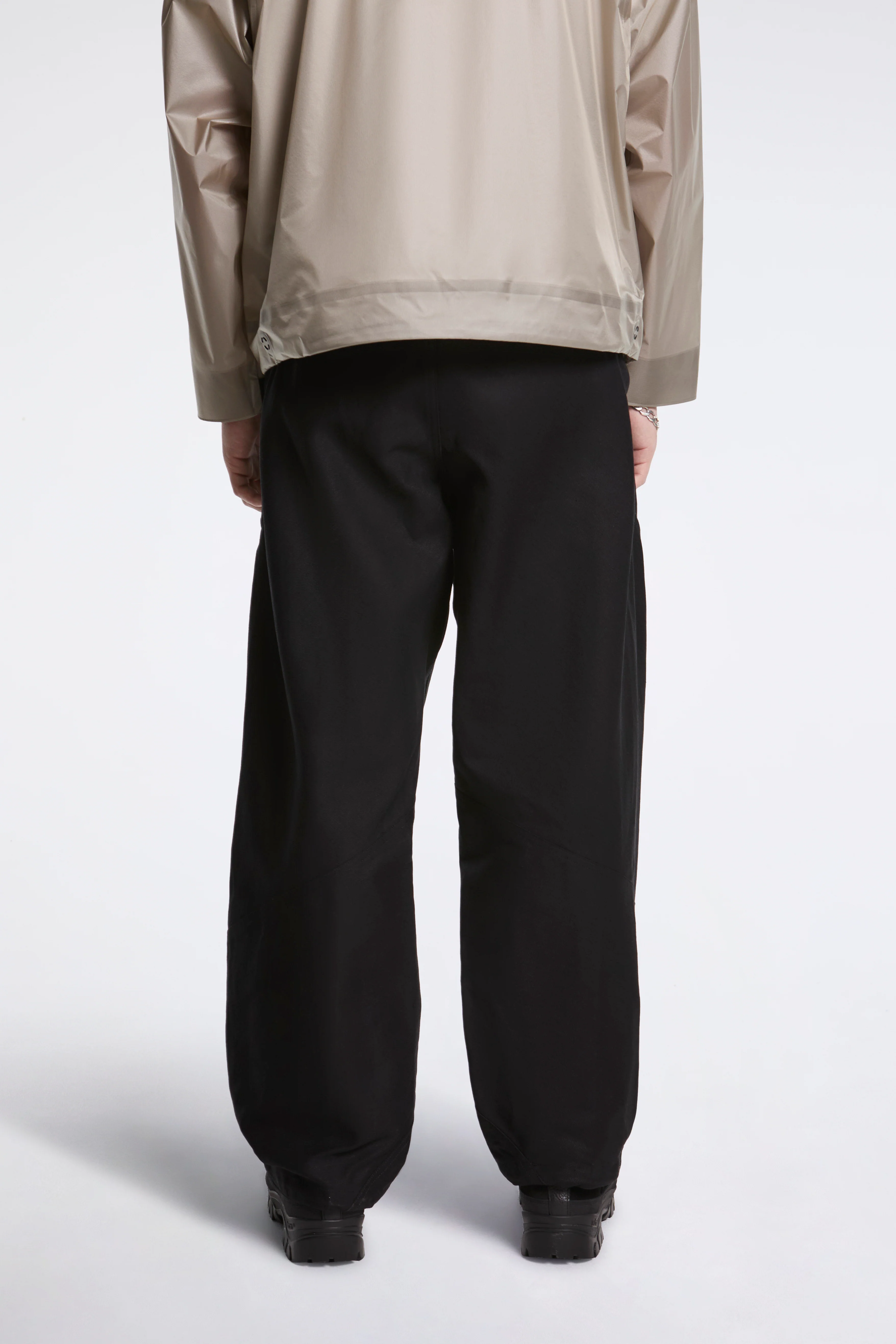 Helicoid Jeans Black - Image 4