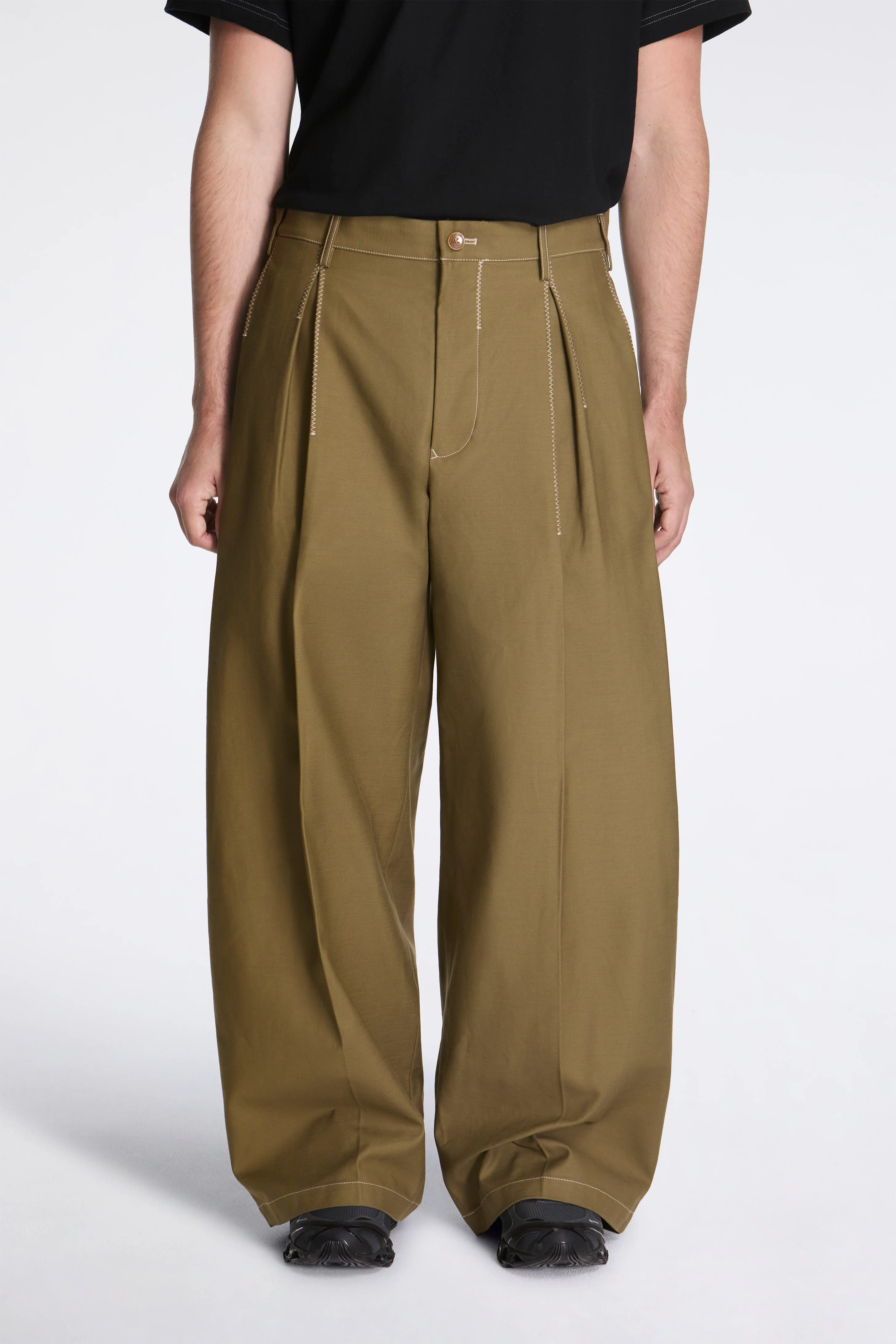 Tuck-Detail Cotton Pants Khaki - Image 2