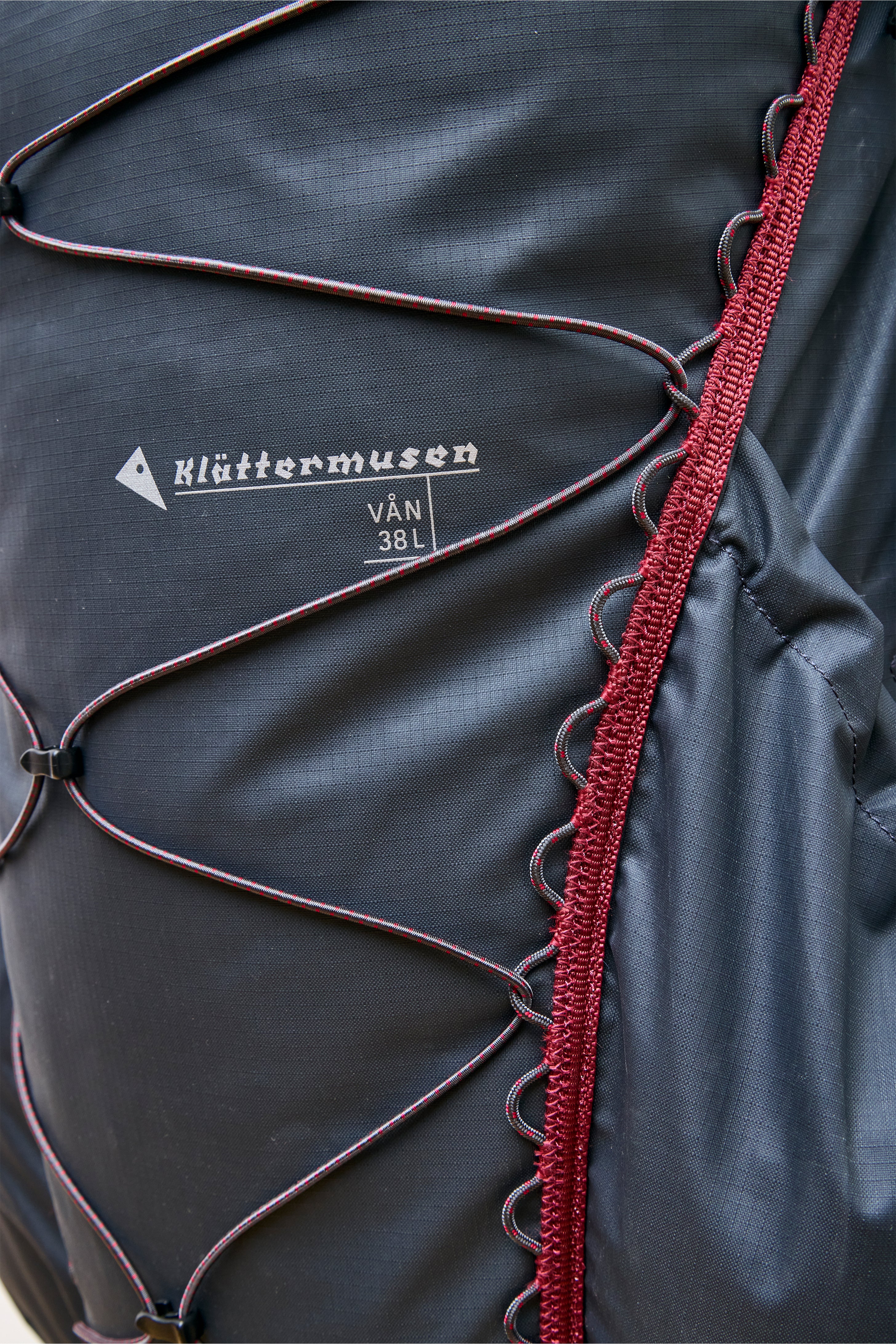VĂĄn WP Backpack 38L Raven - Image 9