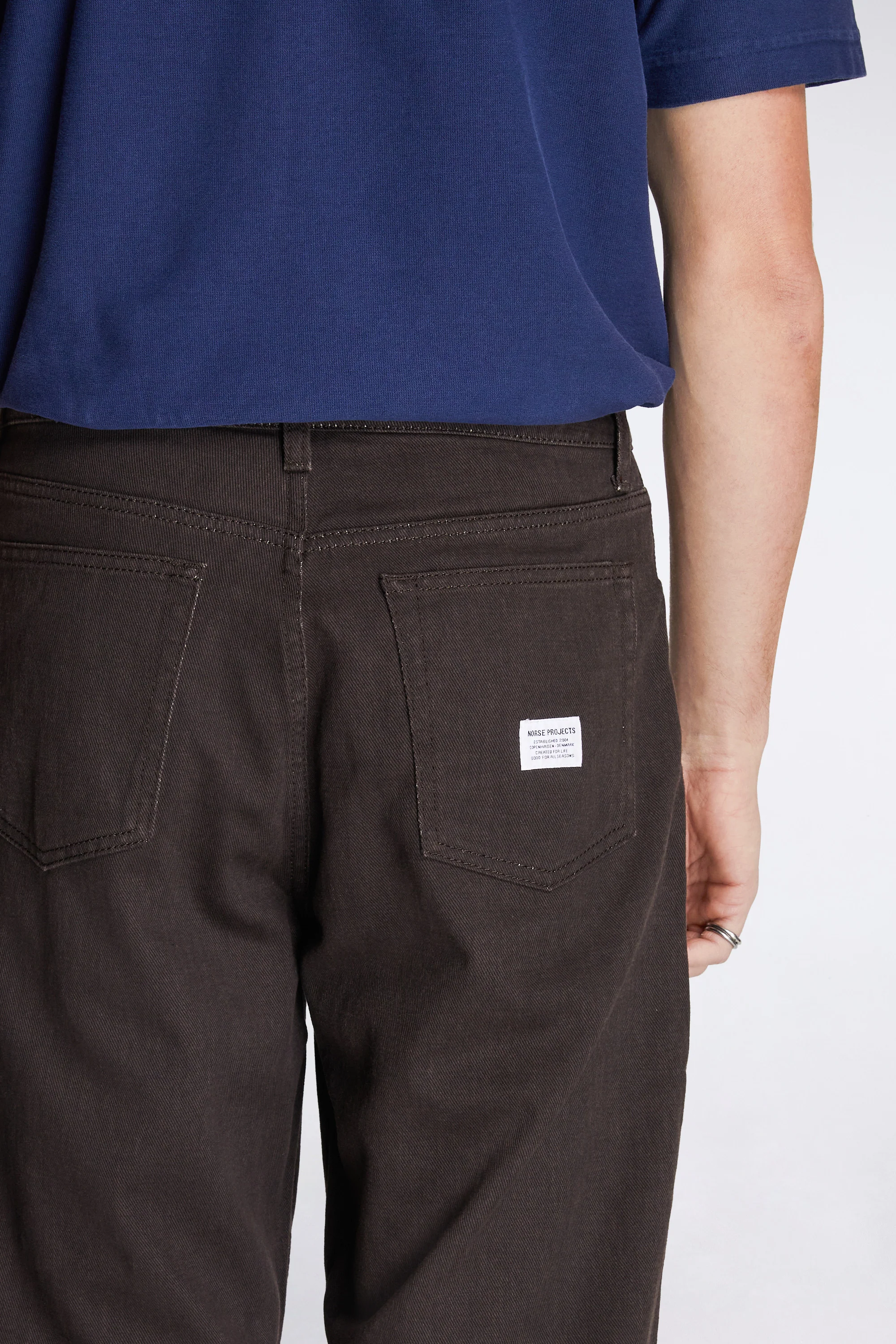 Korshavn Relaxed 5 Pocket Resist Dyed Twill Shale - Image 3