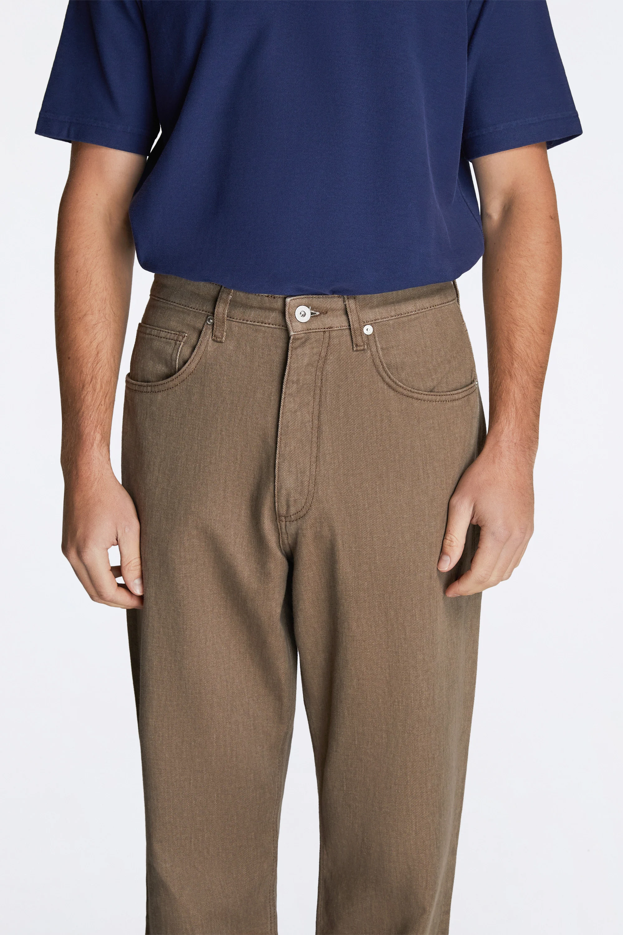 Korshavn Relaxed 5 Pocket Resist Dyed Twill Walnut - Image 3