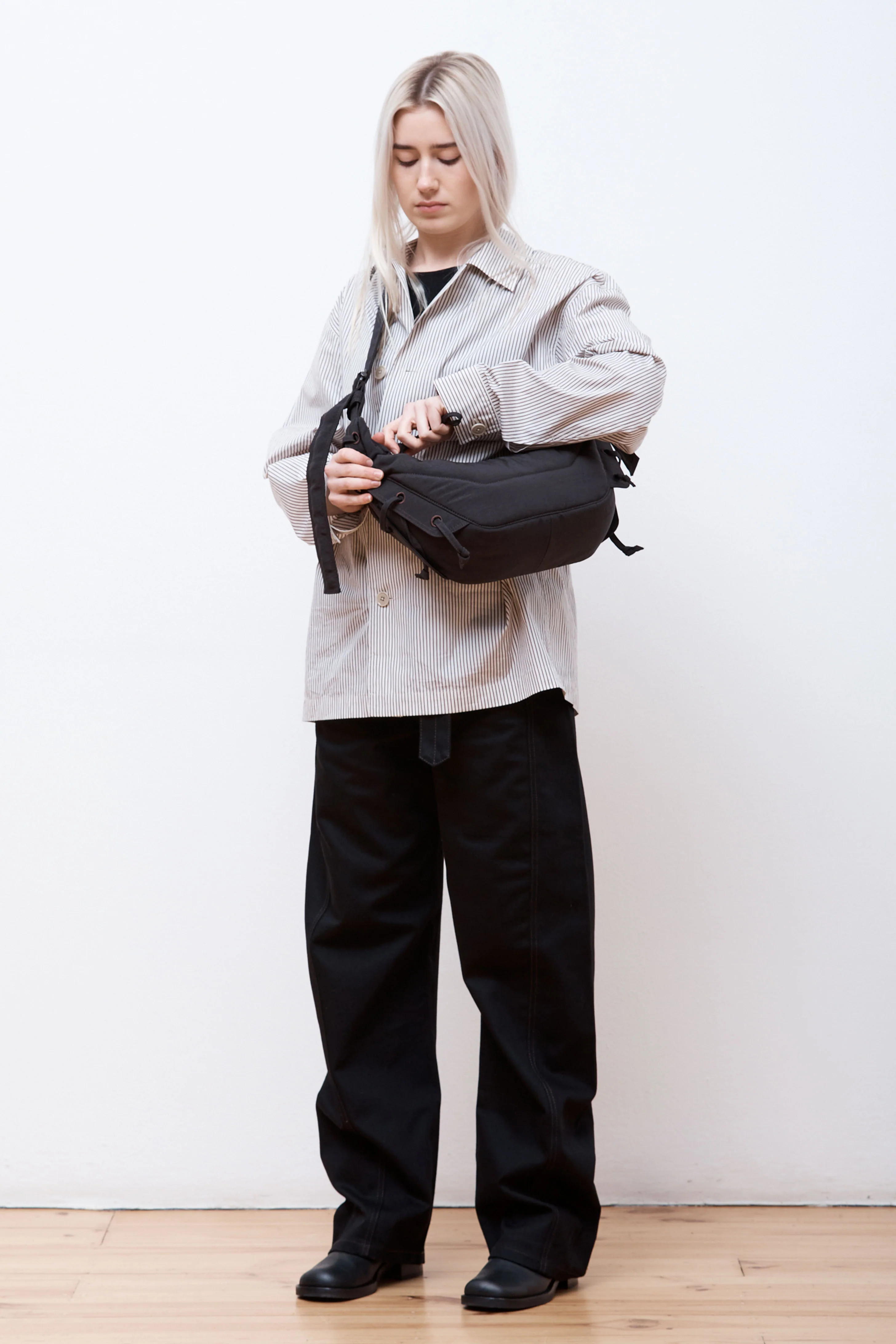 Small Soft Game Bag Dark Chocolate - Image 3