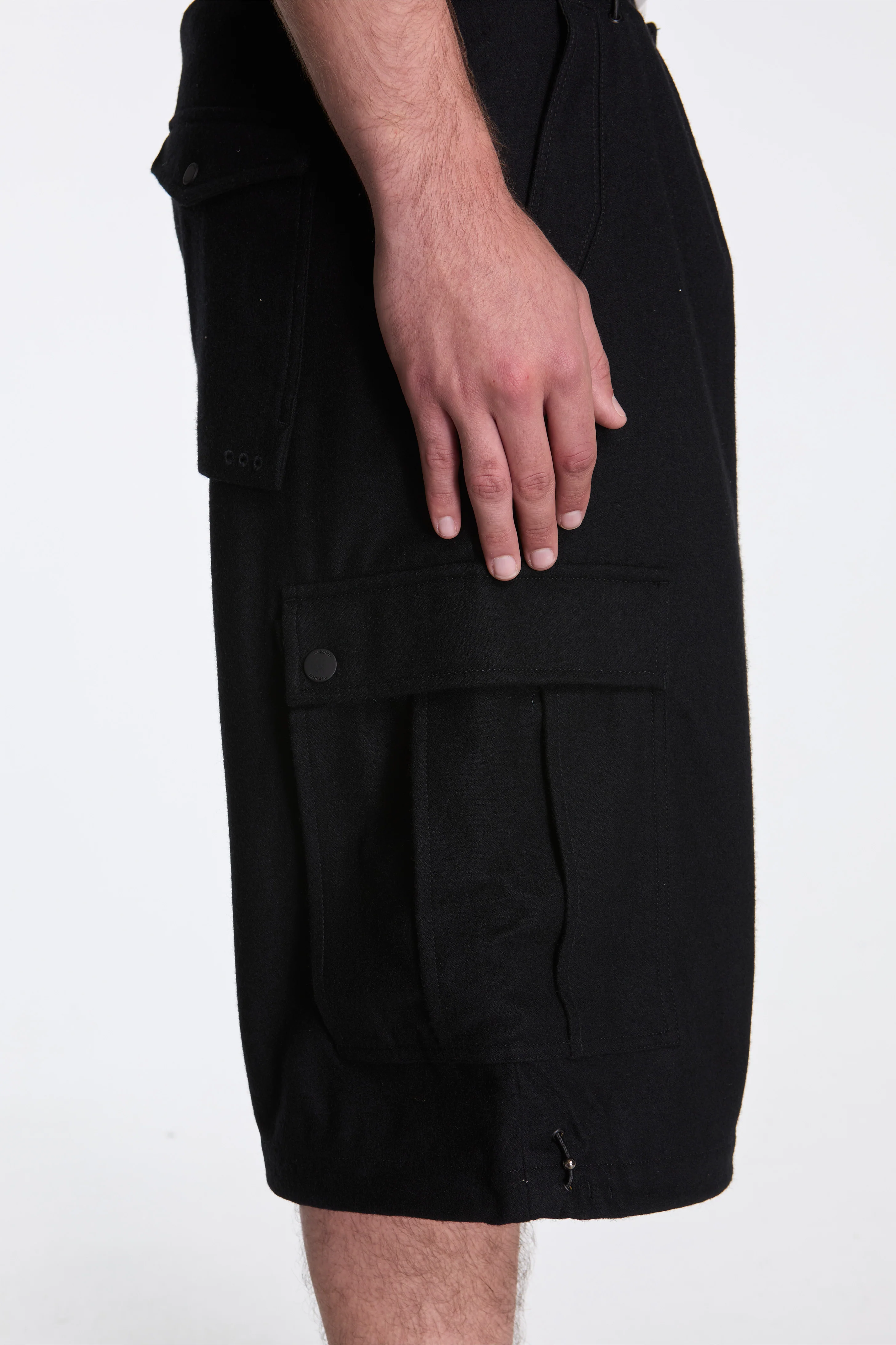 Oversized Wool Cargo Snoshorts Black - Image 3