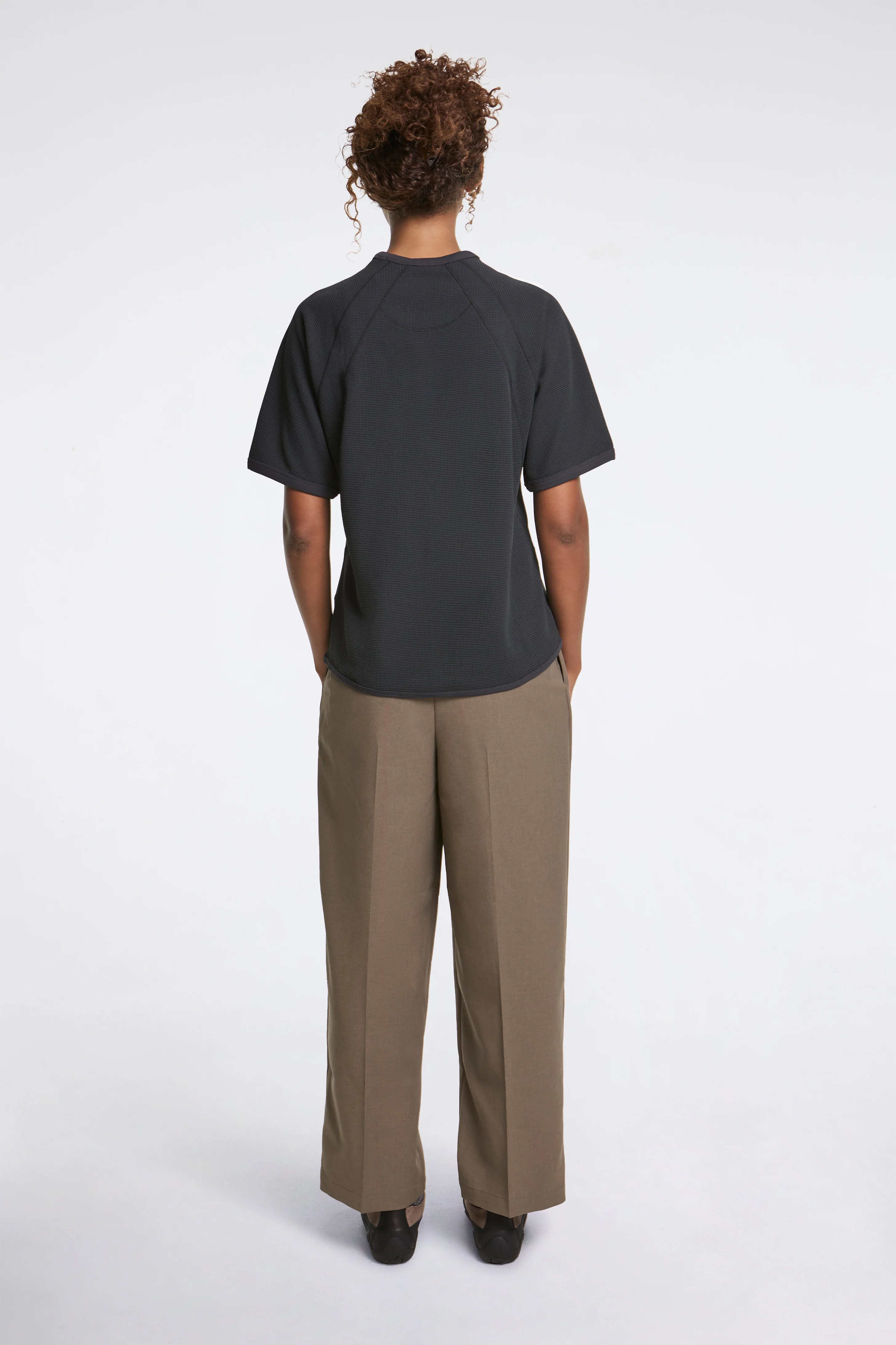 W's Mesh WF Actinoid T-Shirt Ebony Gray - Image 6