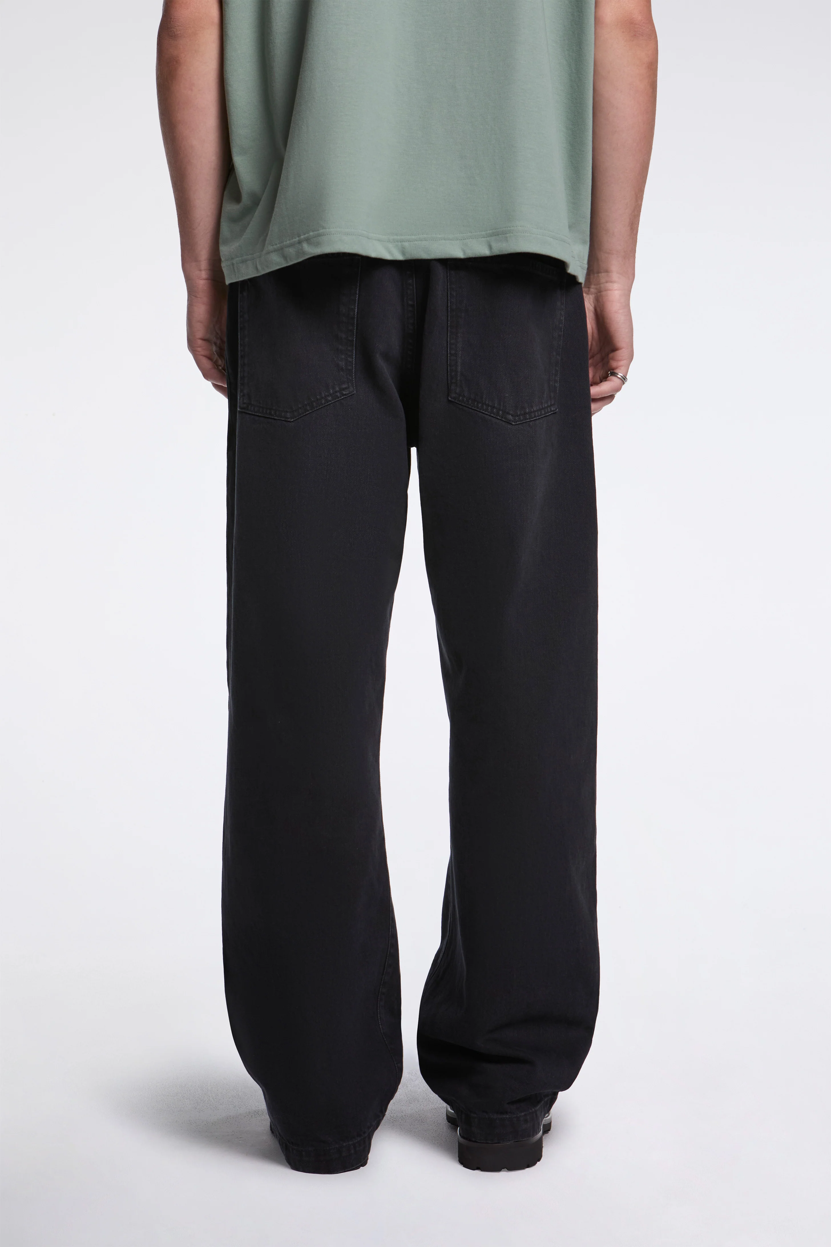 Straight Cut Jeans Faded Black - Image 3
