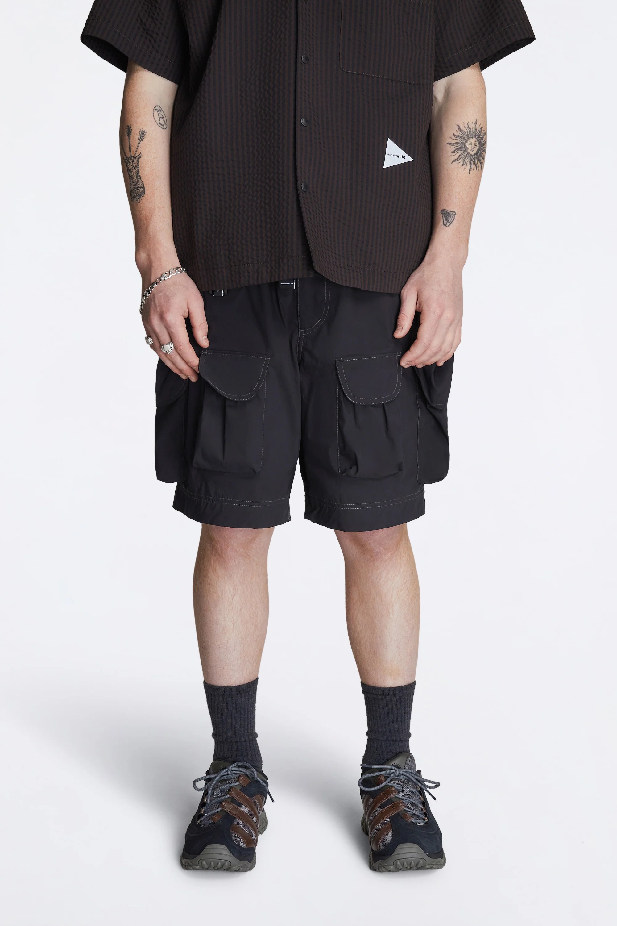 Multi Pocket Shorts Black - Image 2