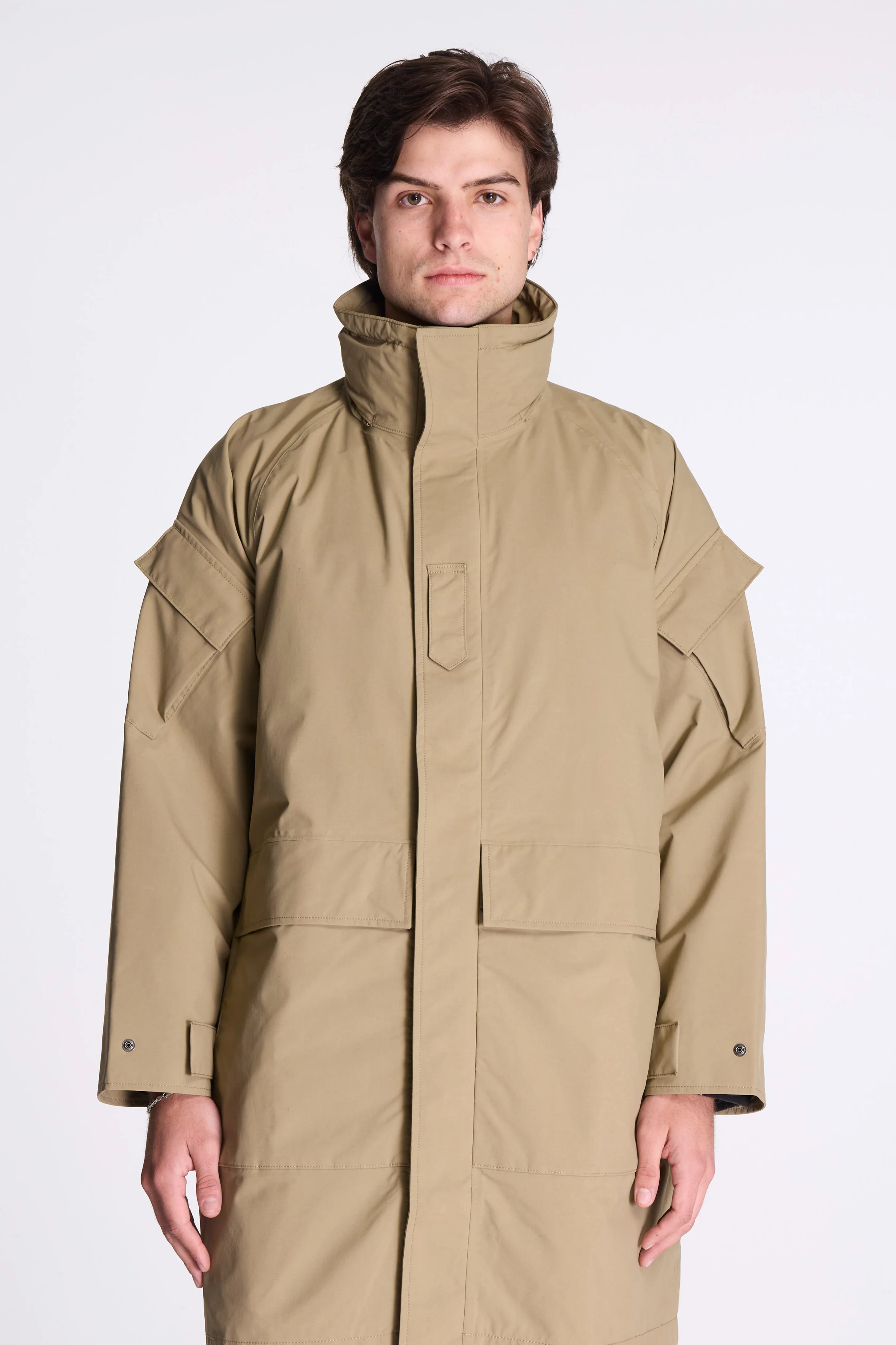 2L Nylon Gore-Tex Cruiser Coat Khaki Beige - Image 2