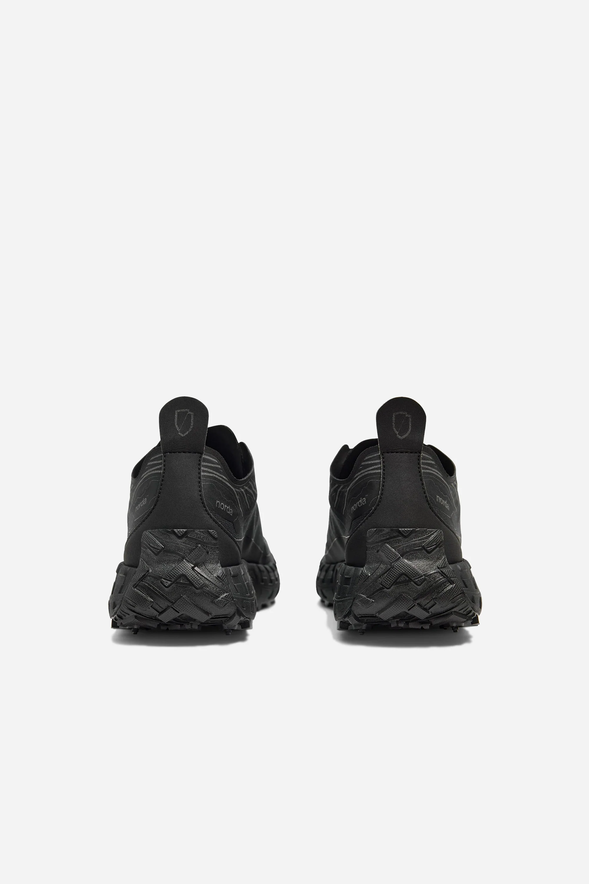 Norda 001A W Stealth Black - Image 3