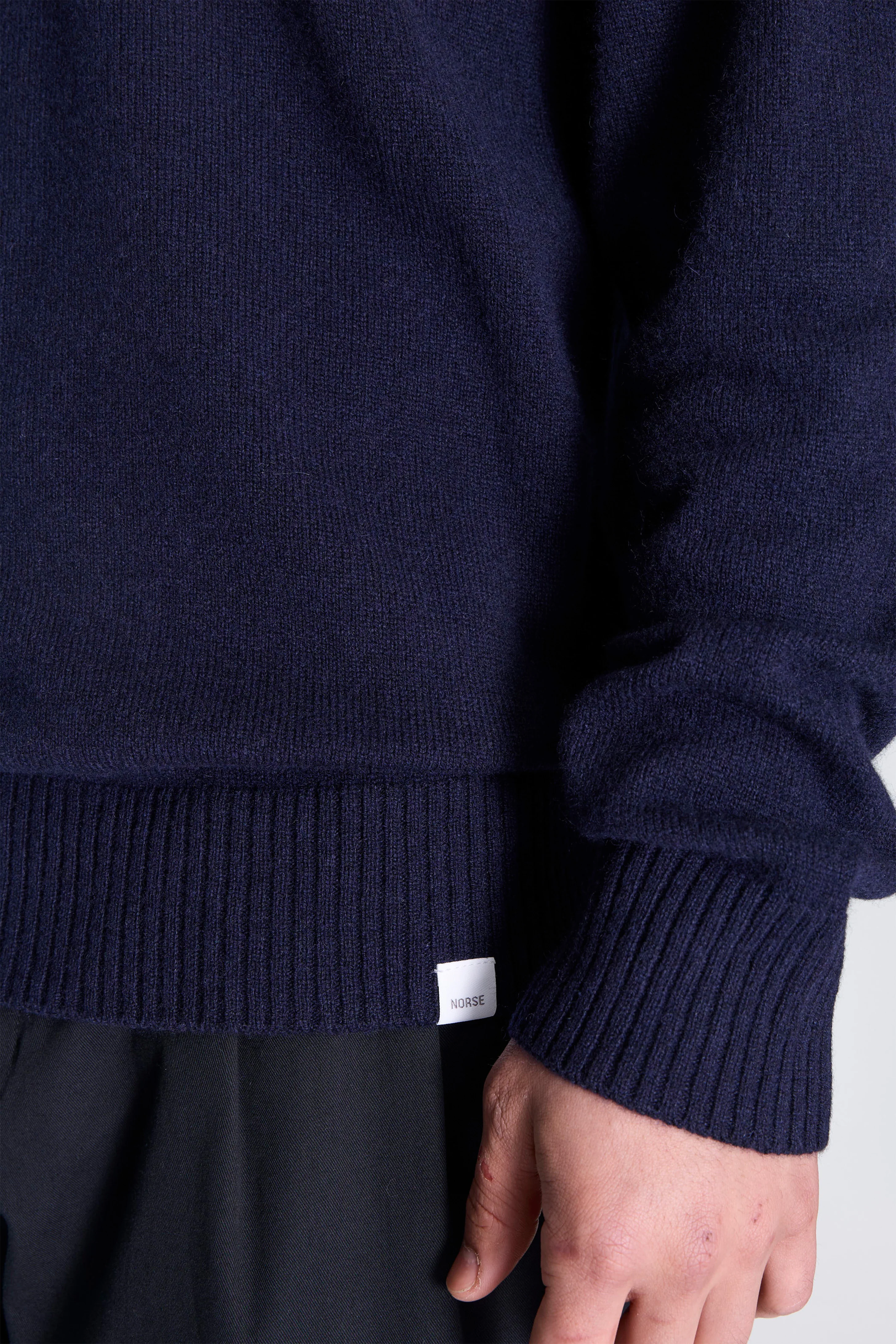 Norse Standard Merino Lambswool Sweater Dark Navy - Image 3