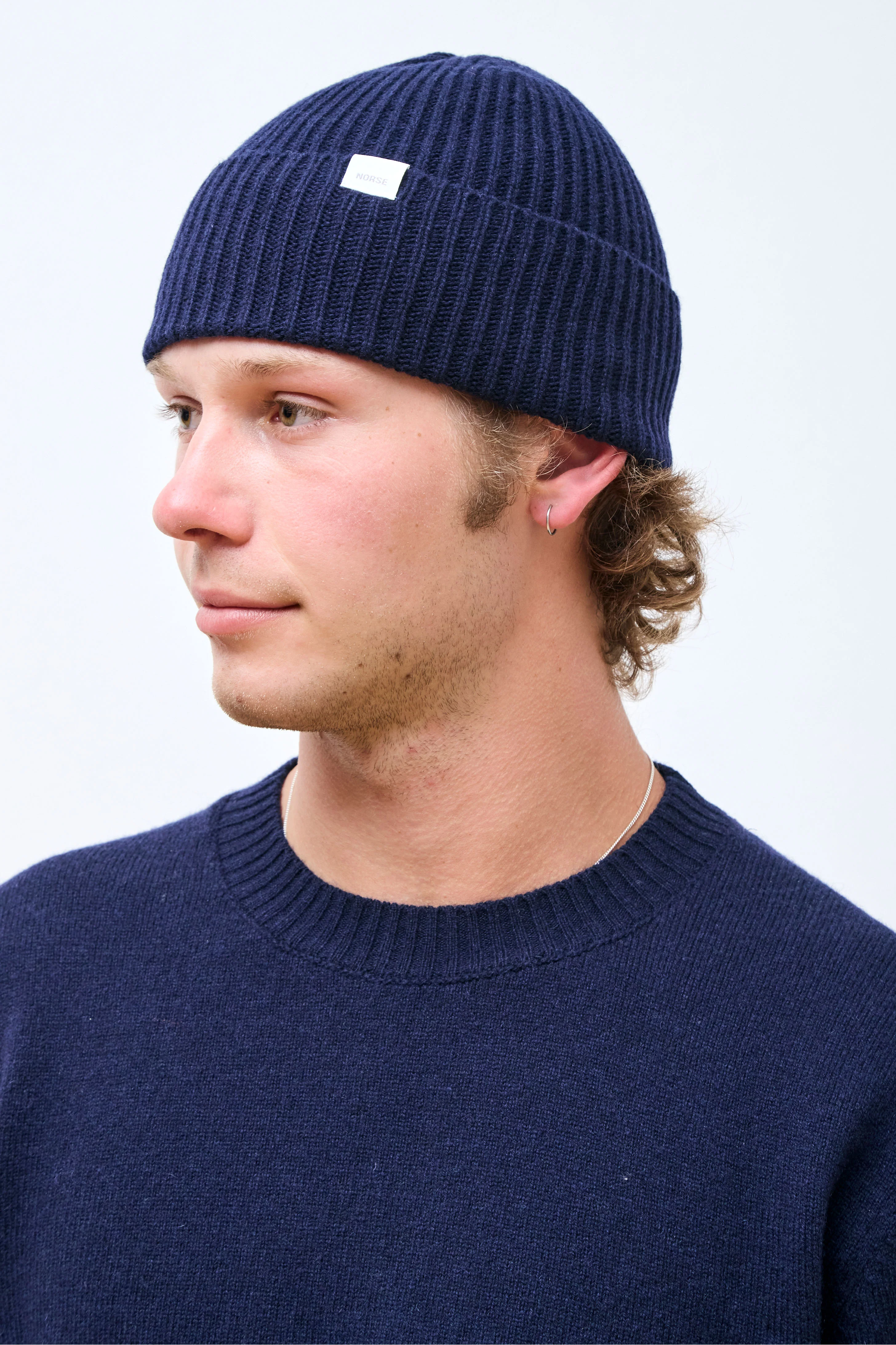 Norse Standard Merino Beanie Dark Navy - Image 2