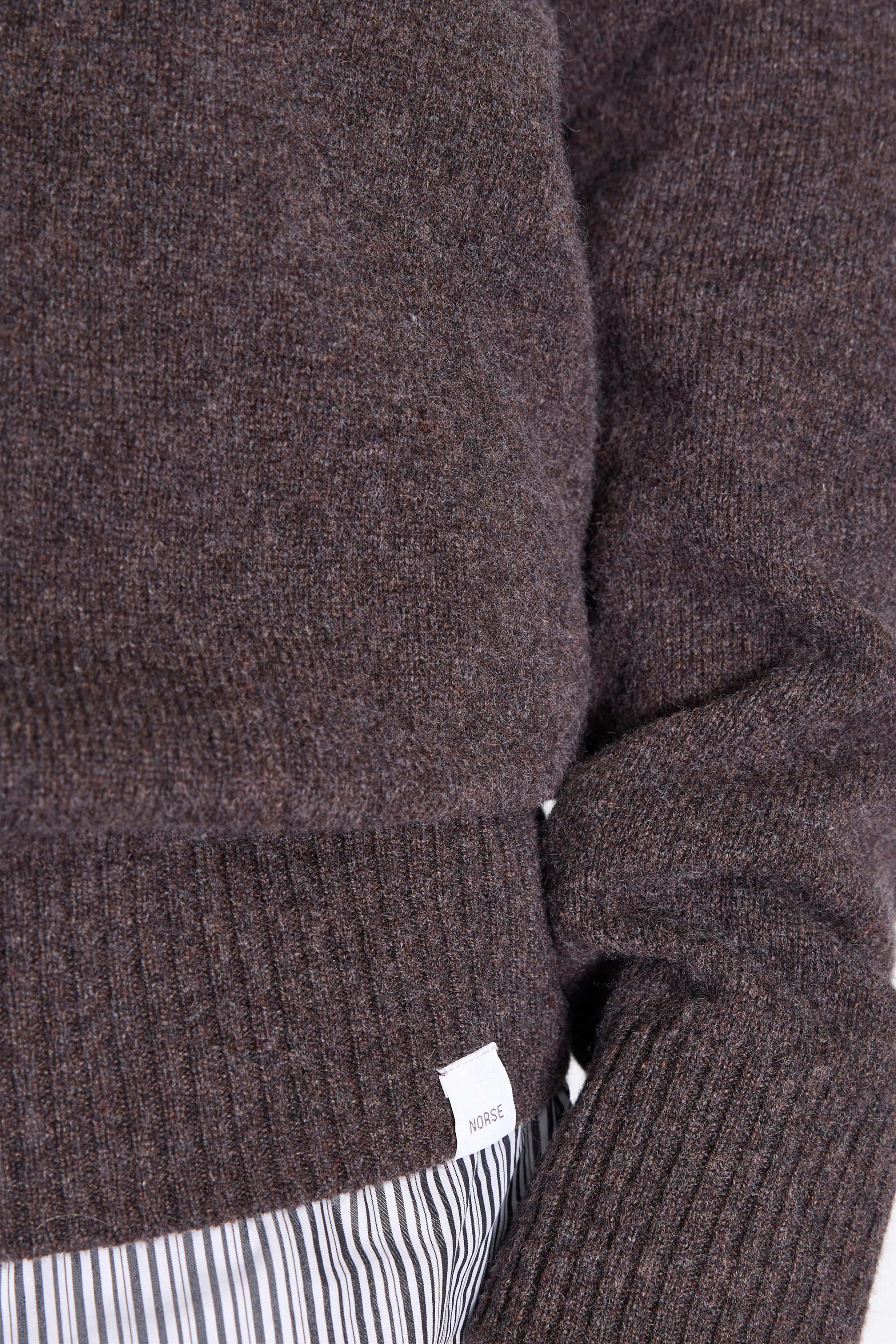 Norse Standard Merino Lambswool Sweater Heathland Brown - Image 4