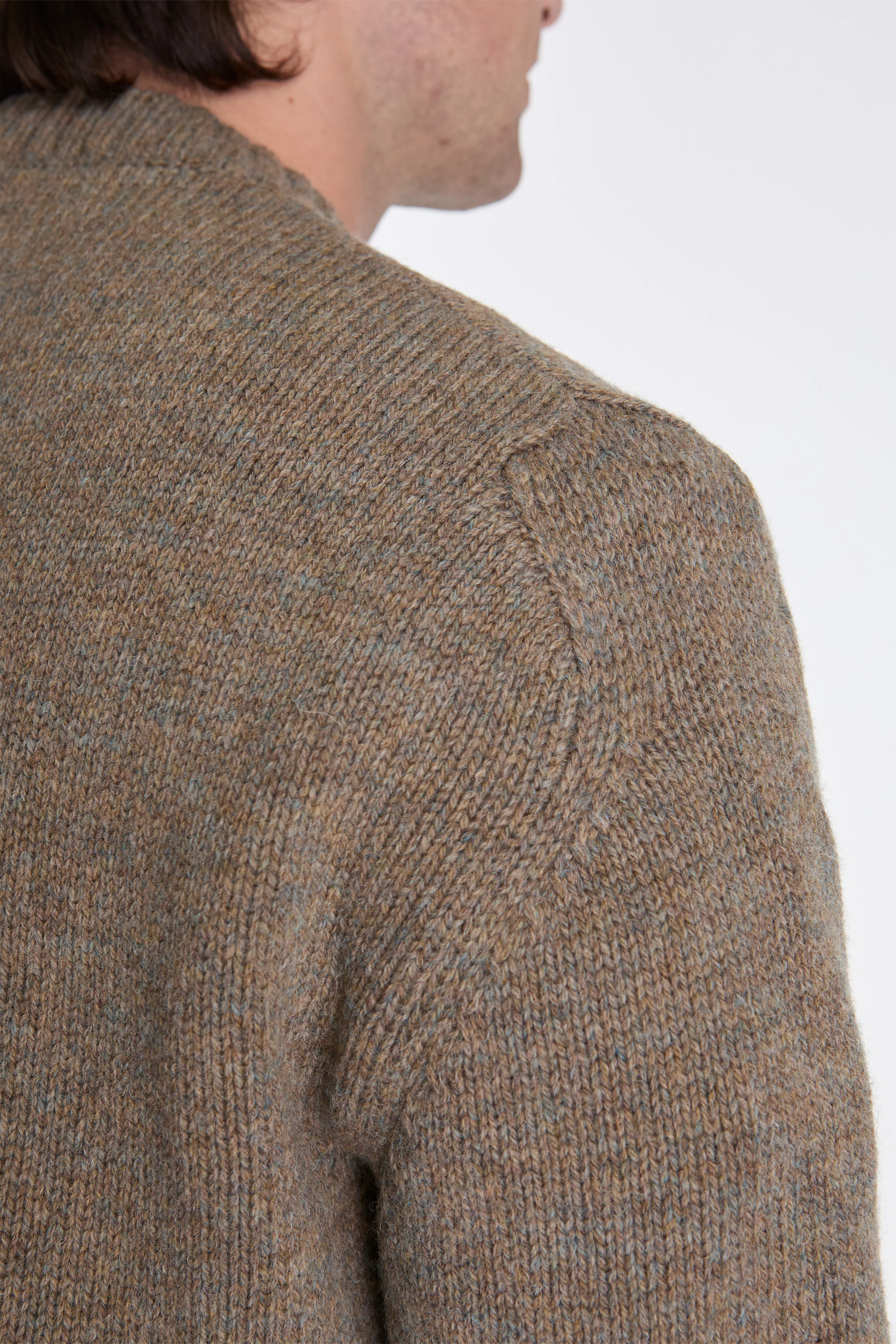 Truffle Round Neck Collar Knit With Logo - Image 4