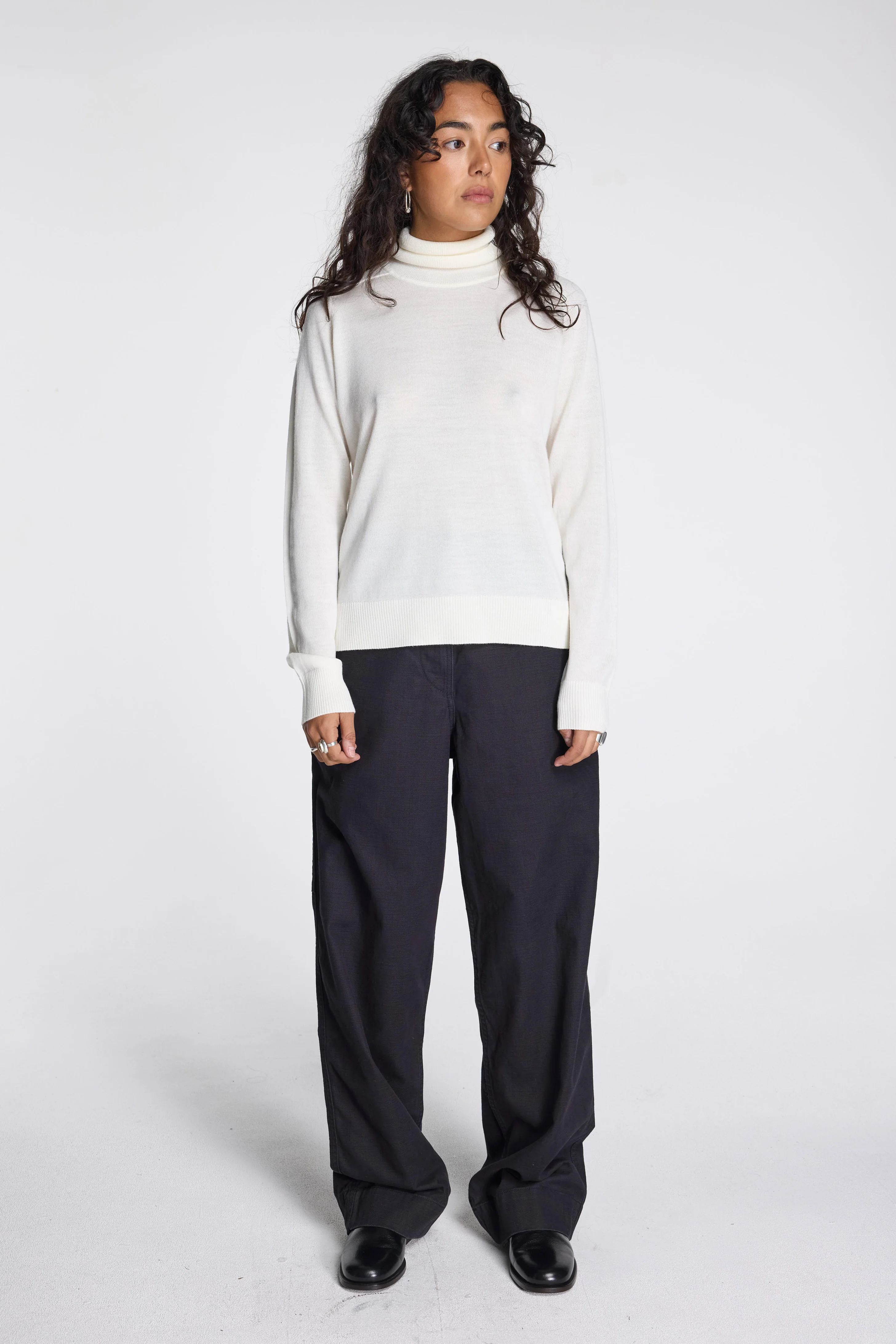 Raglan Merino Turtleneck Ivory - Image 5