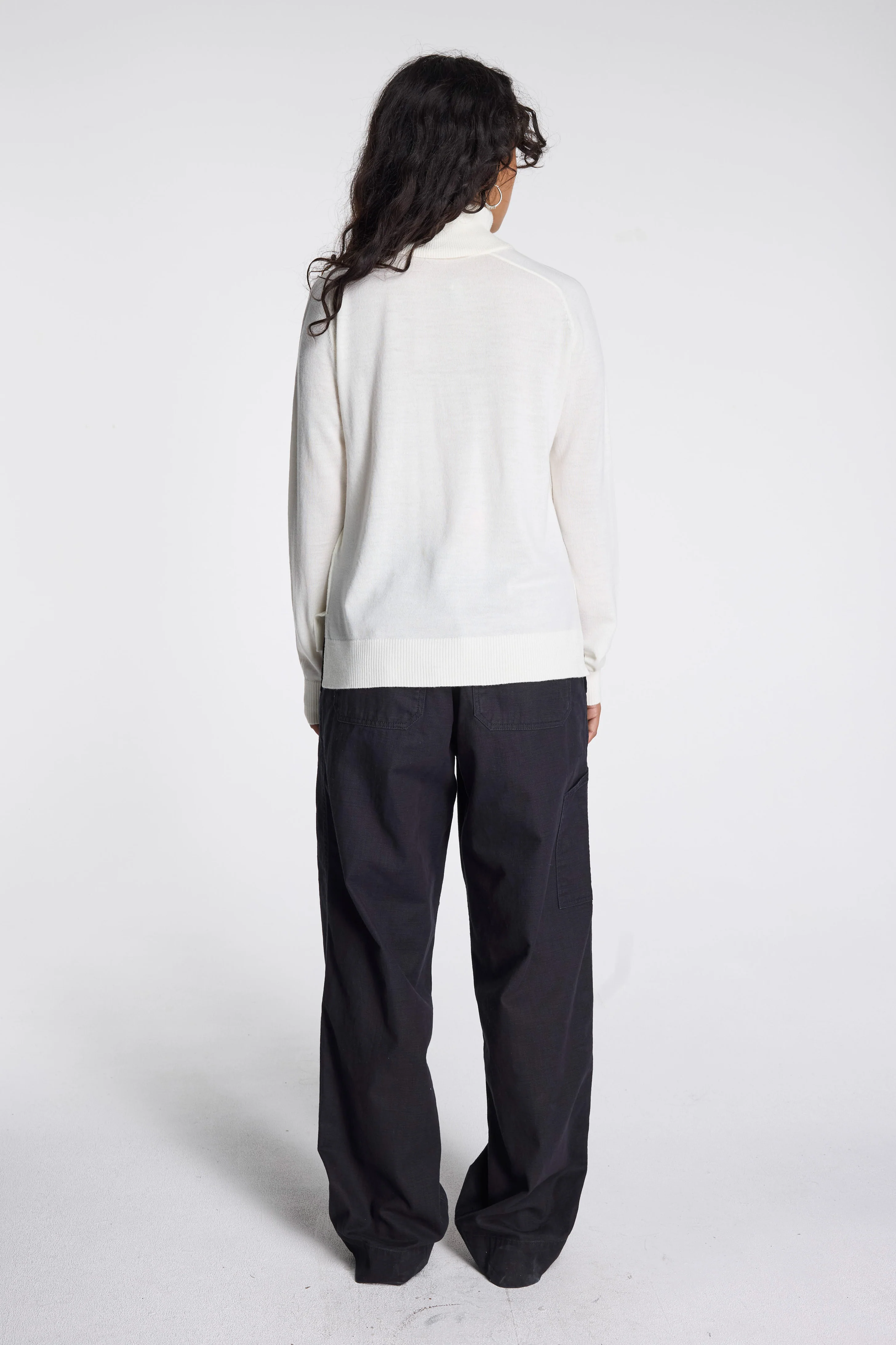 Raglan Merino Turtleneck Ivory - Image 6