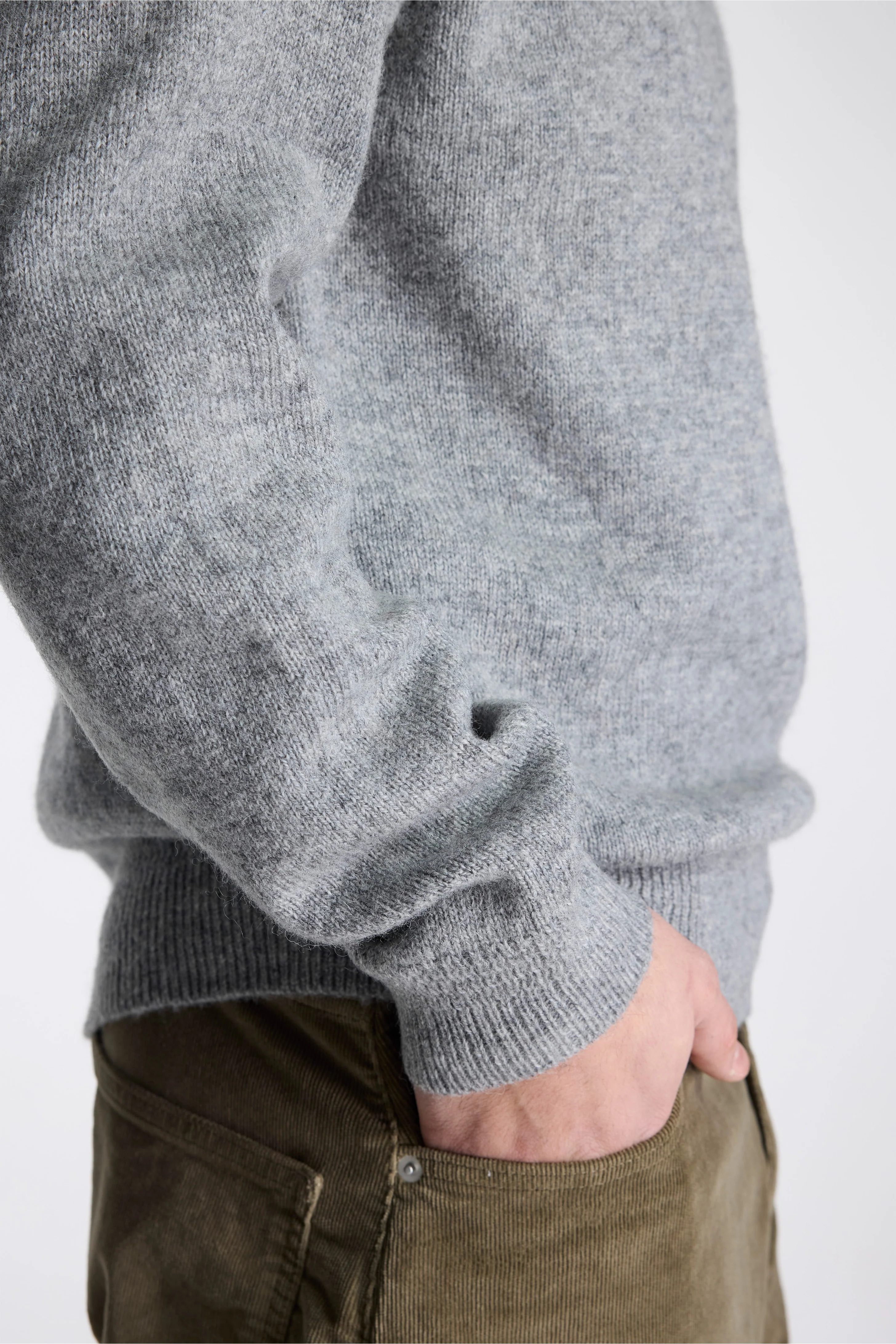 Shetland Wool Crew Light Grey Heather - Image 6