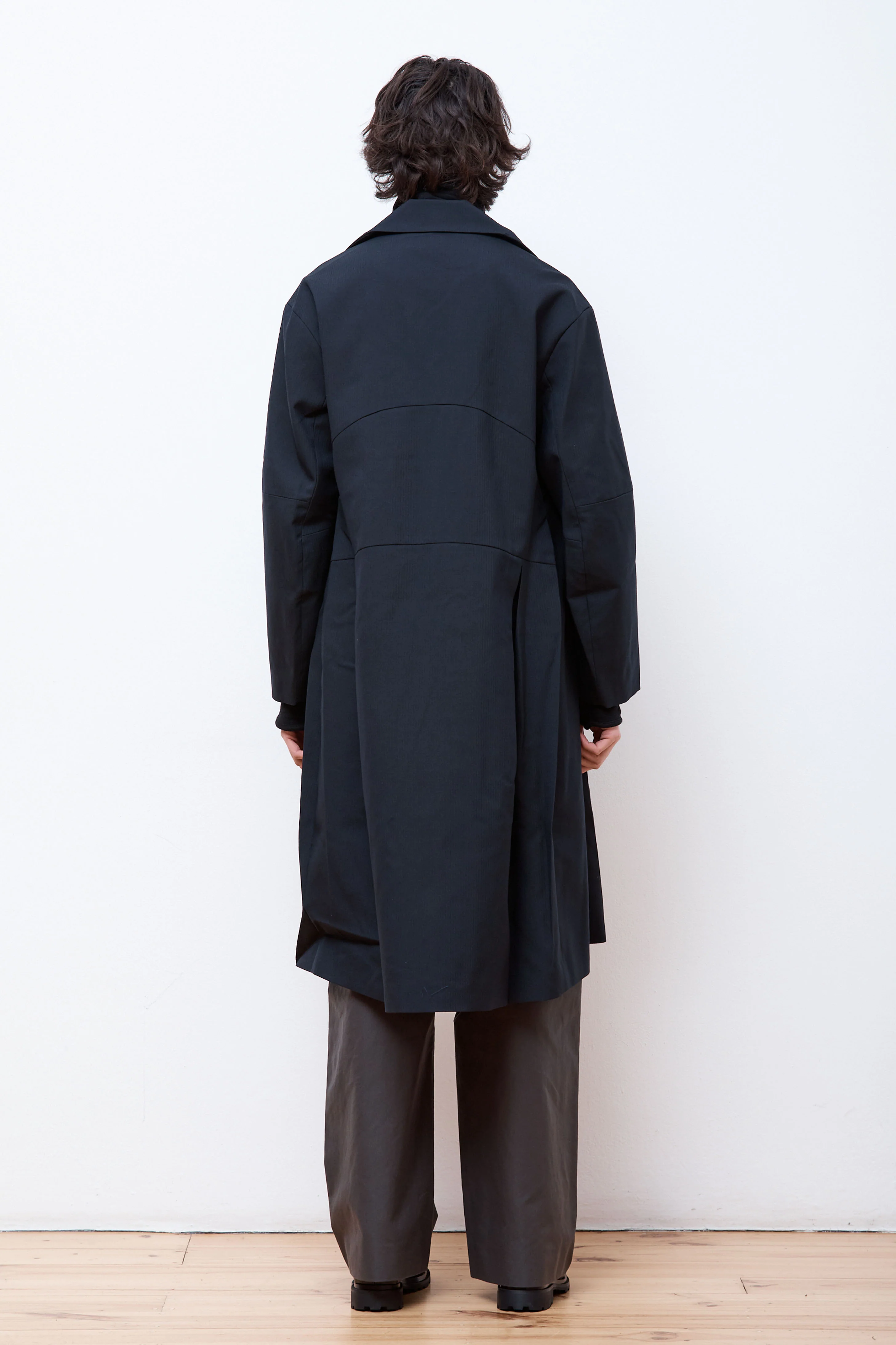 Resonance Pleat Coat  Dark Navy - Image 4