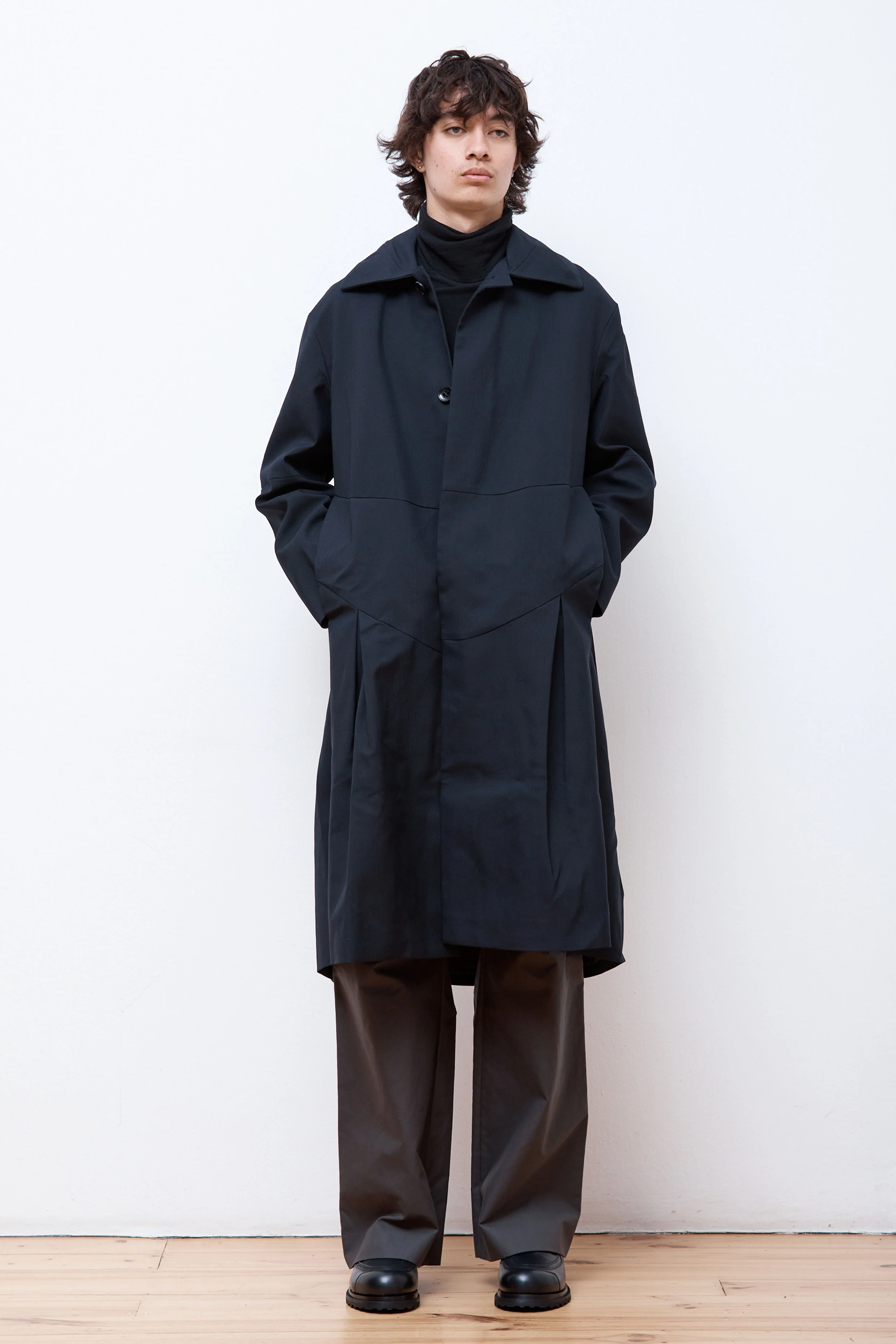 Resonance Pleat Coat  Dark Navy - Image 8