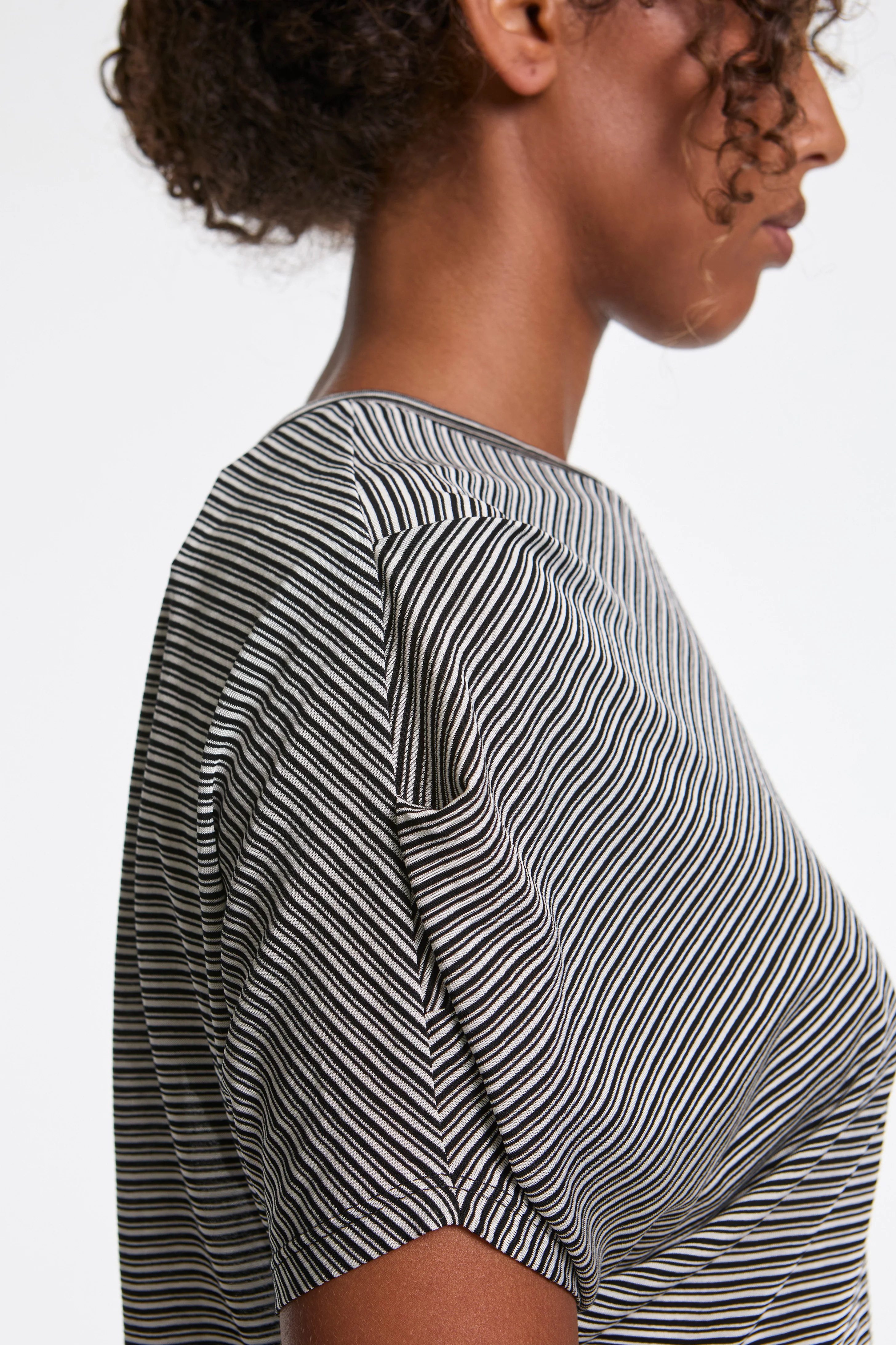 Pleated Shoulder Jersey Black Stripe - Image 3