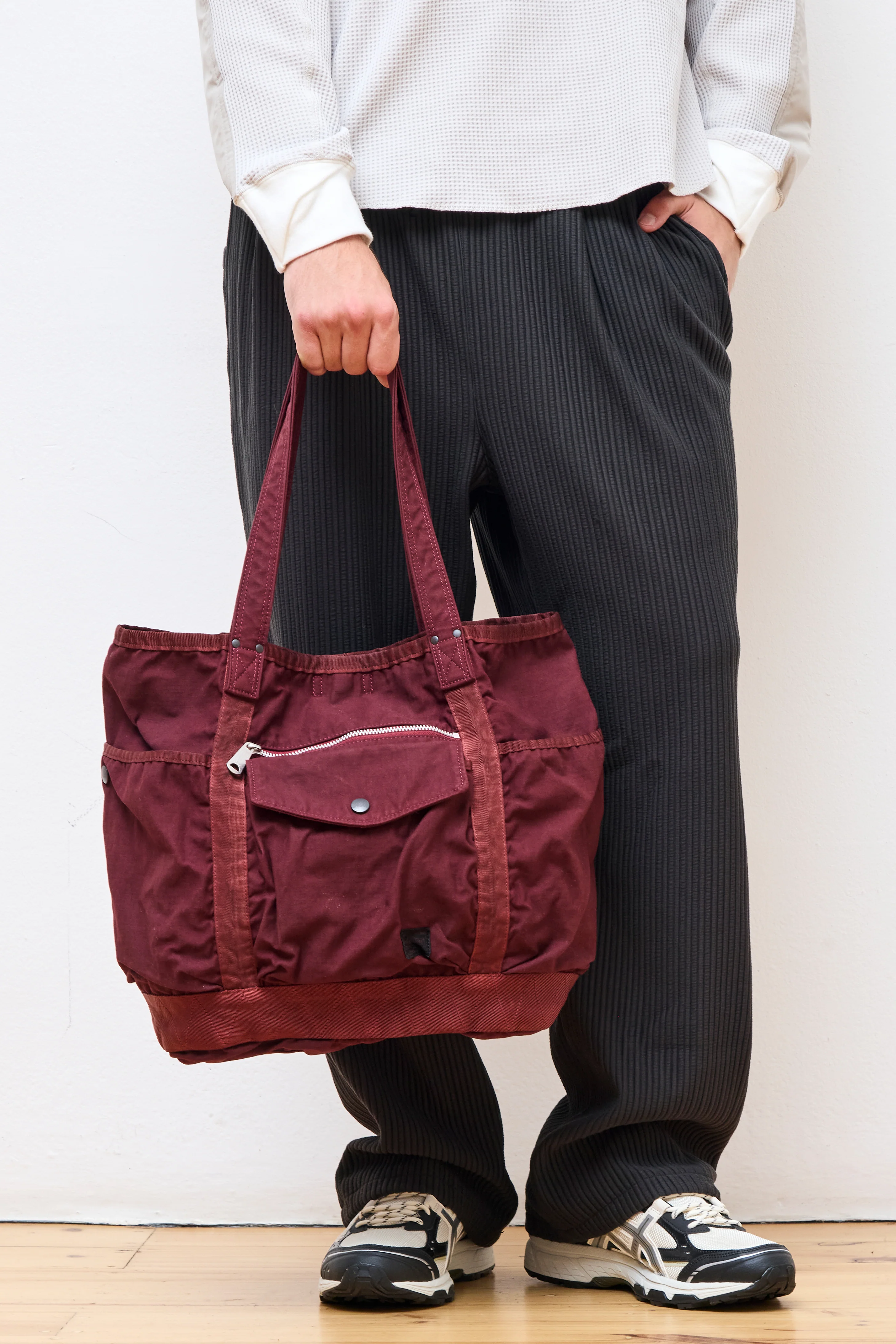 Crag Tote Bag Burgandy - Image 2