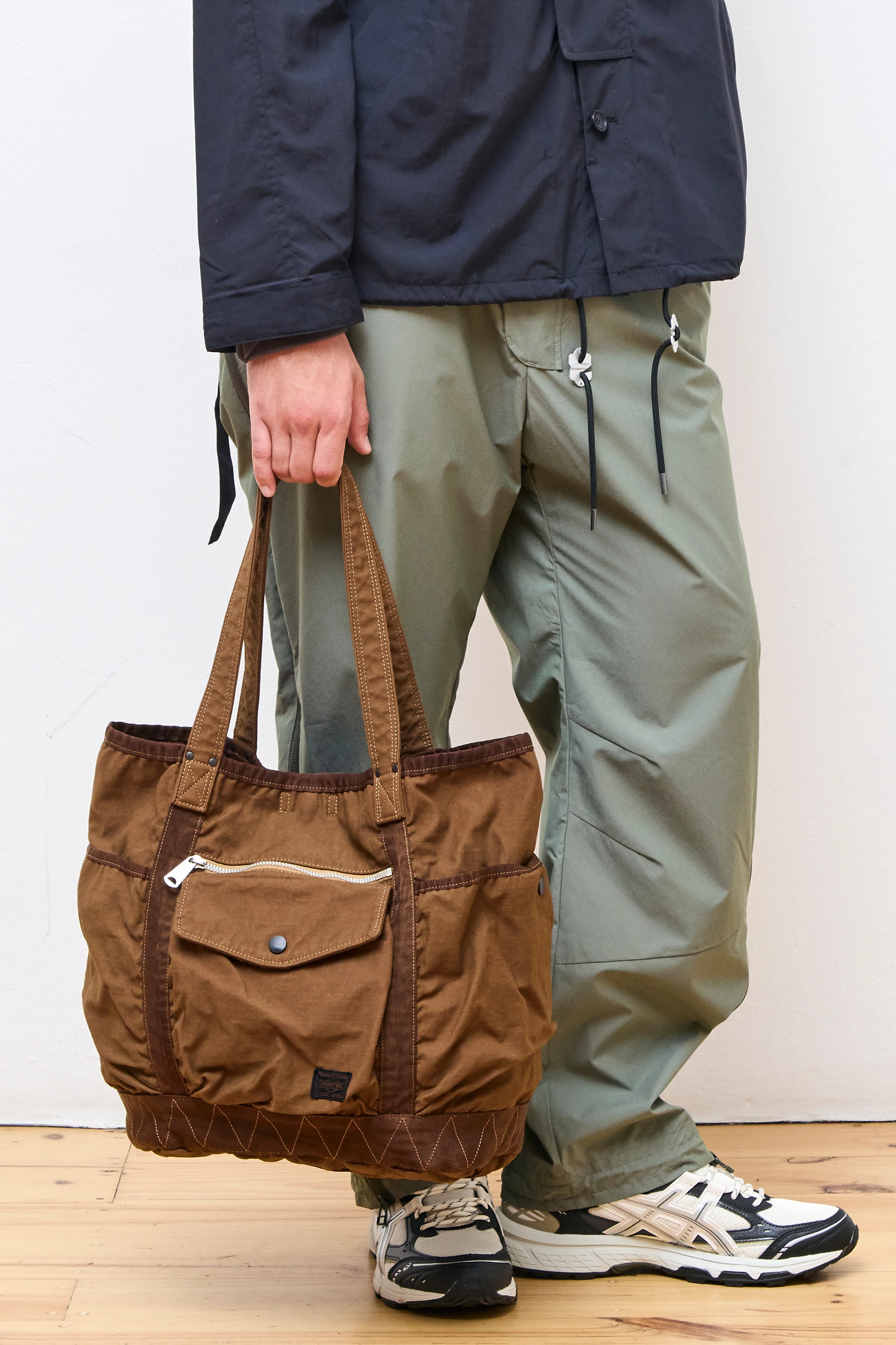 Crag Tote Bag Coyote - Image 3