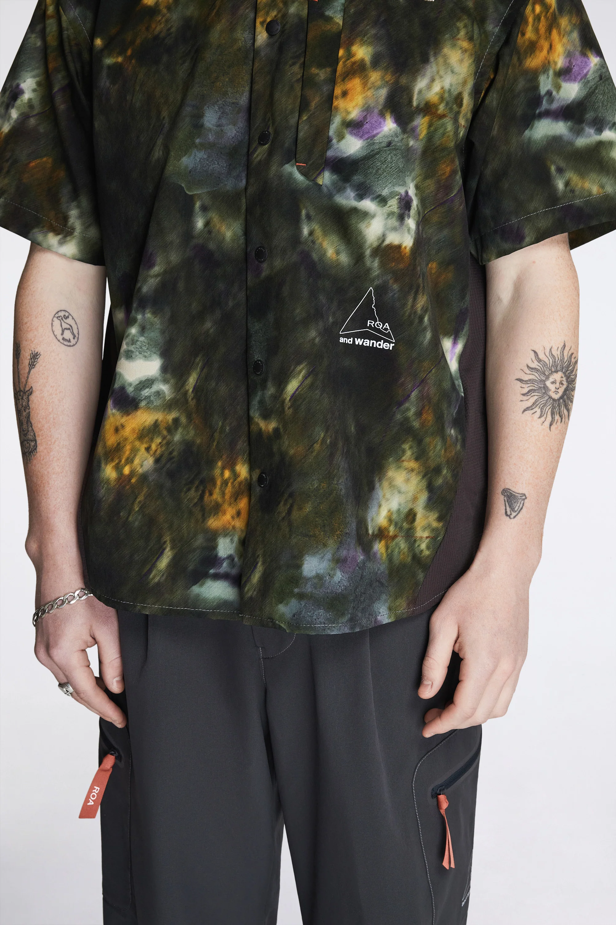 Roa × And Wander Printed Breathable Shirt Camo - Image 4