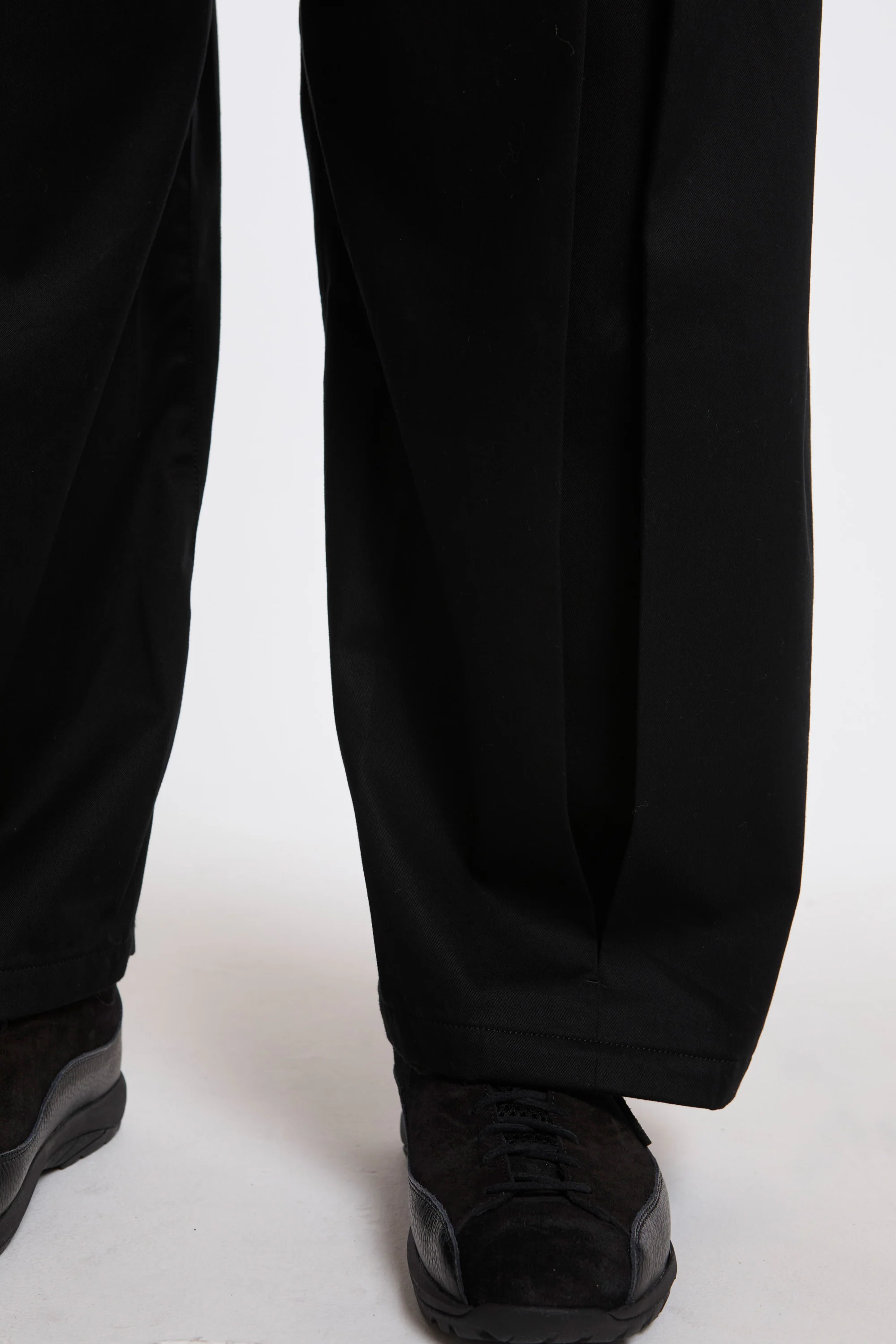 Box Pleat Trouser Black - Image 5