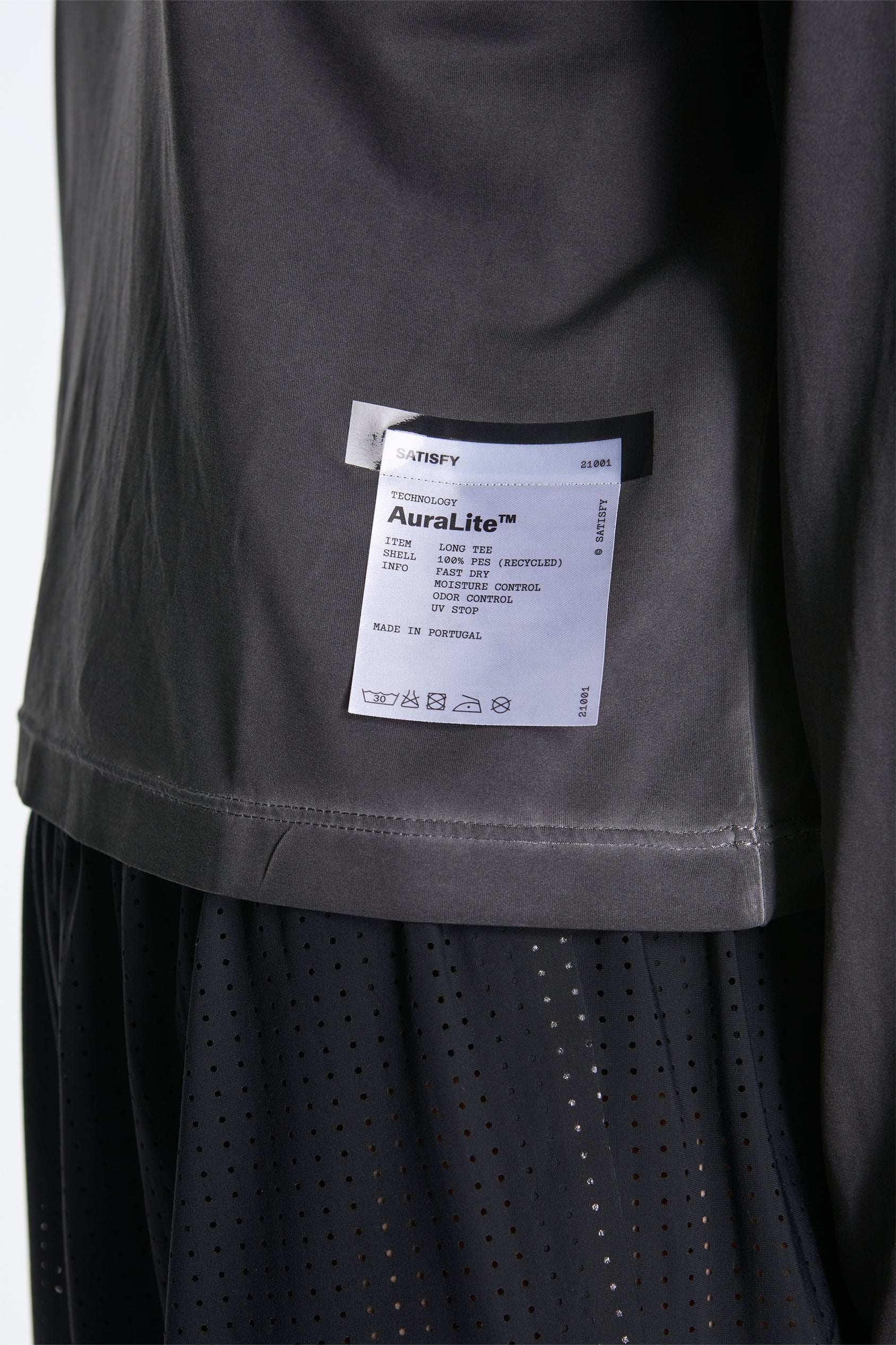 Women's Auralite Long Tee Pigment Black - Image 5