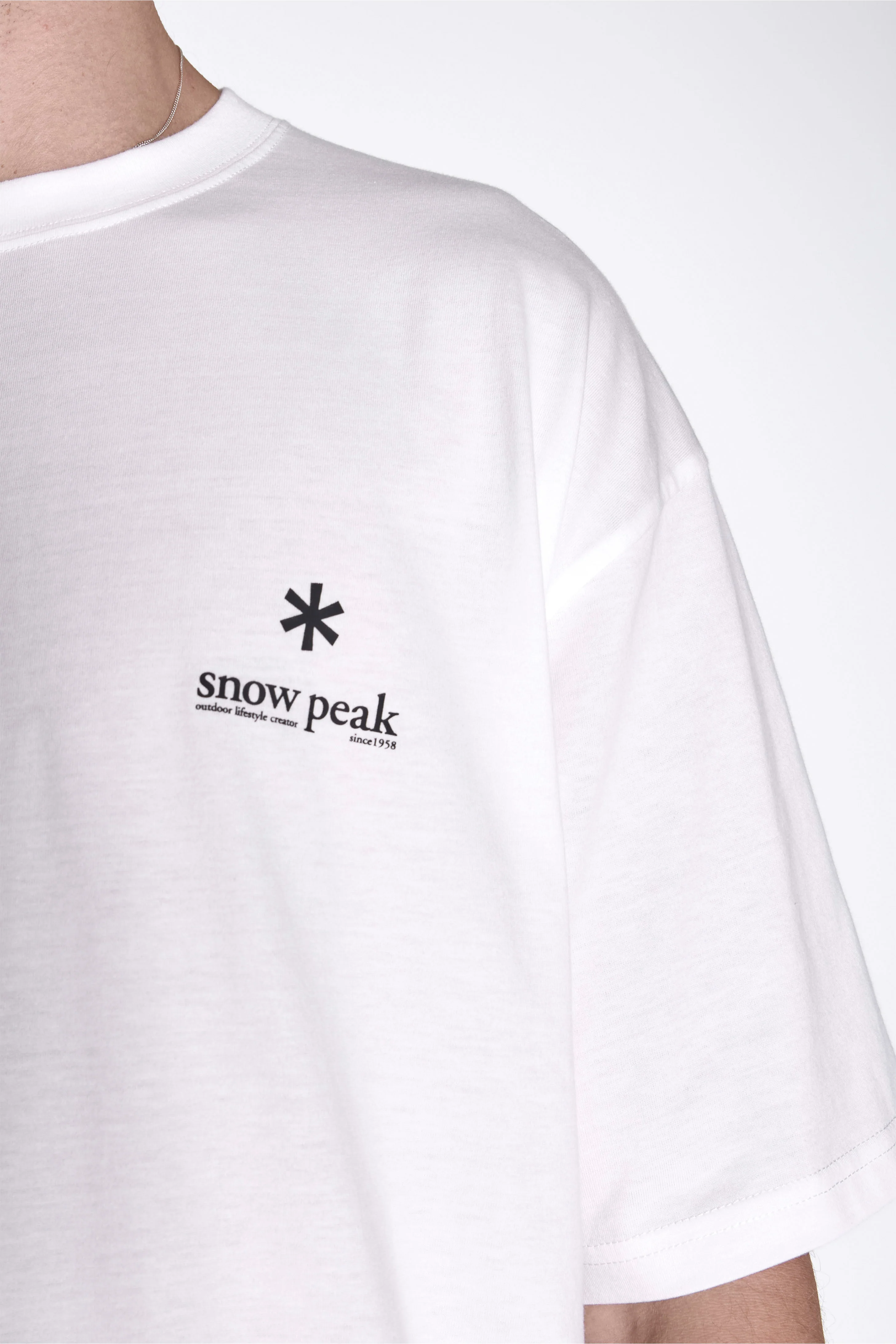 Soft Cotton Relaxed Logo T-Shirt Off White - Image 3
