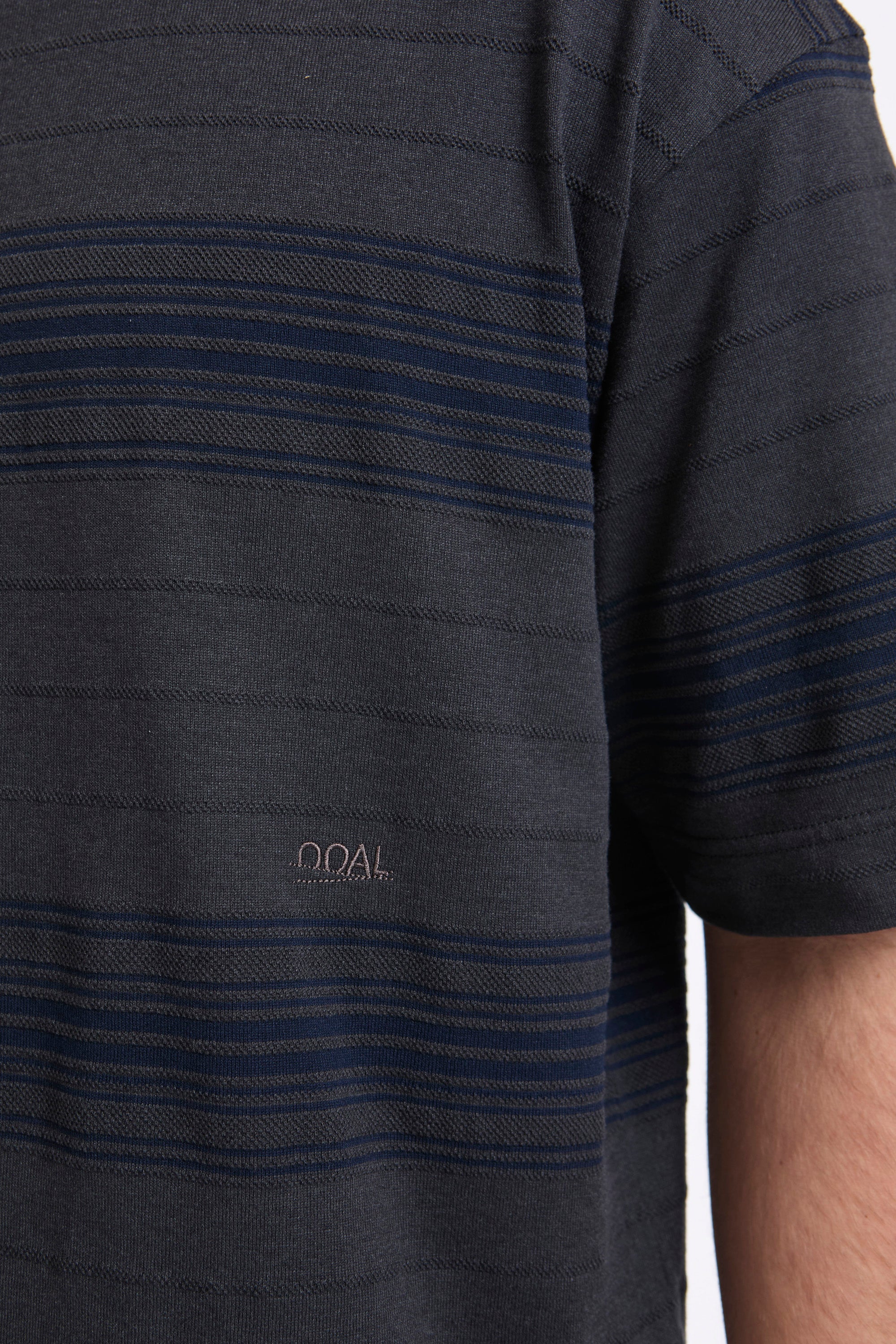 Stripe Tee Charcoal - Image 4