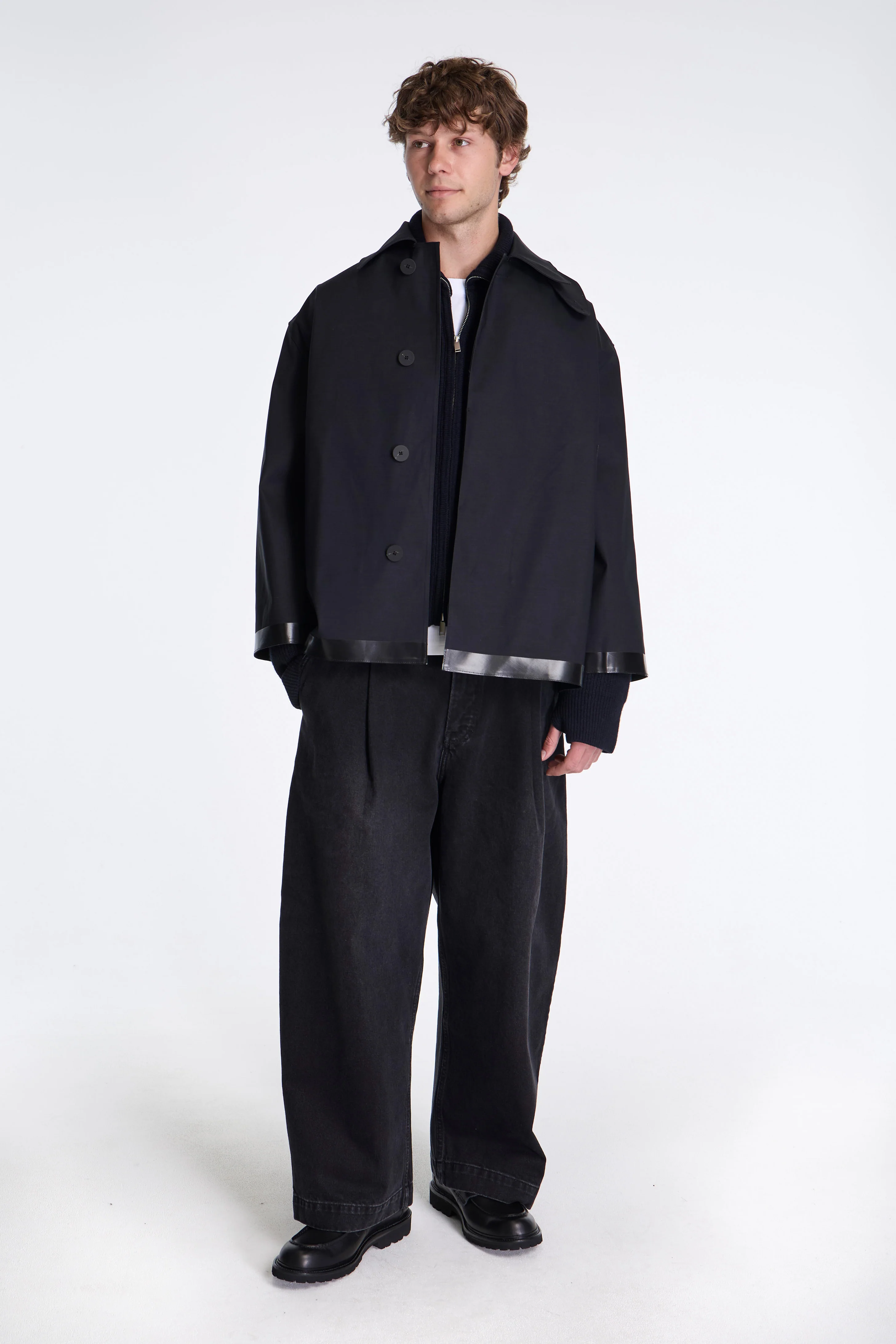 Teviot Mackintosh Coat Black - Image 6