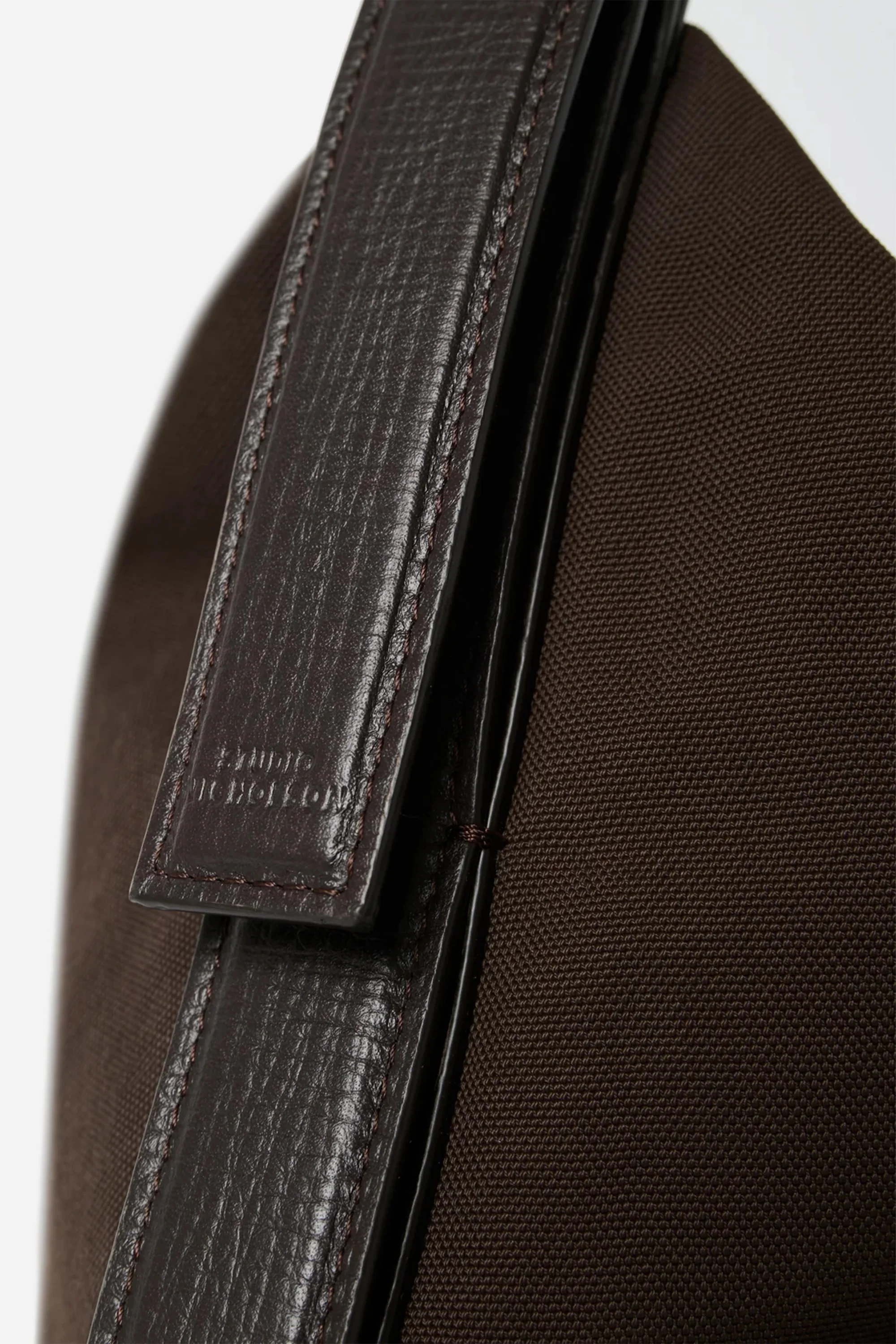 Transit Bag Cocoa - Image 5
