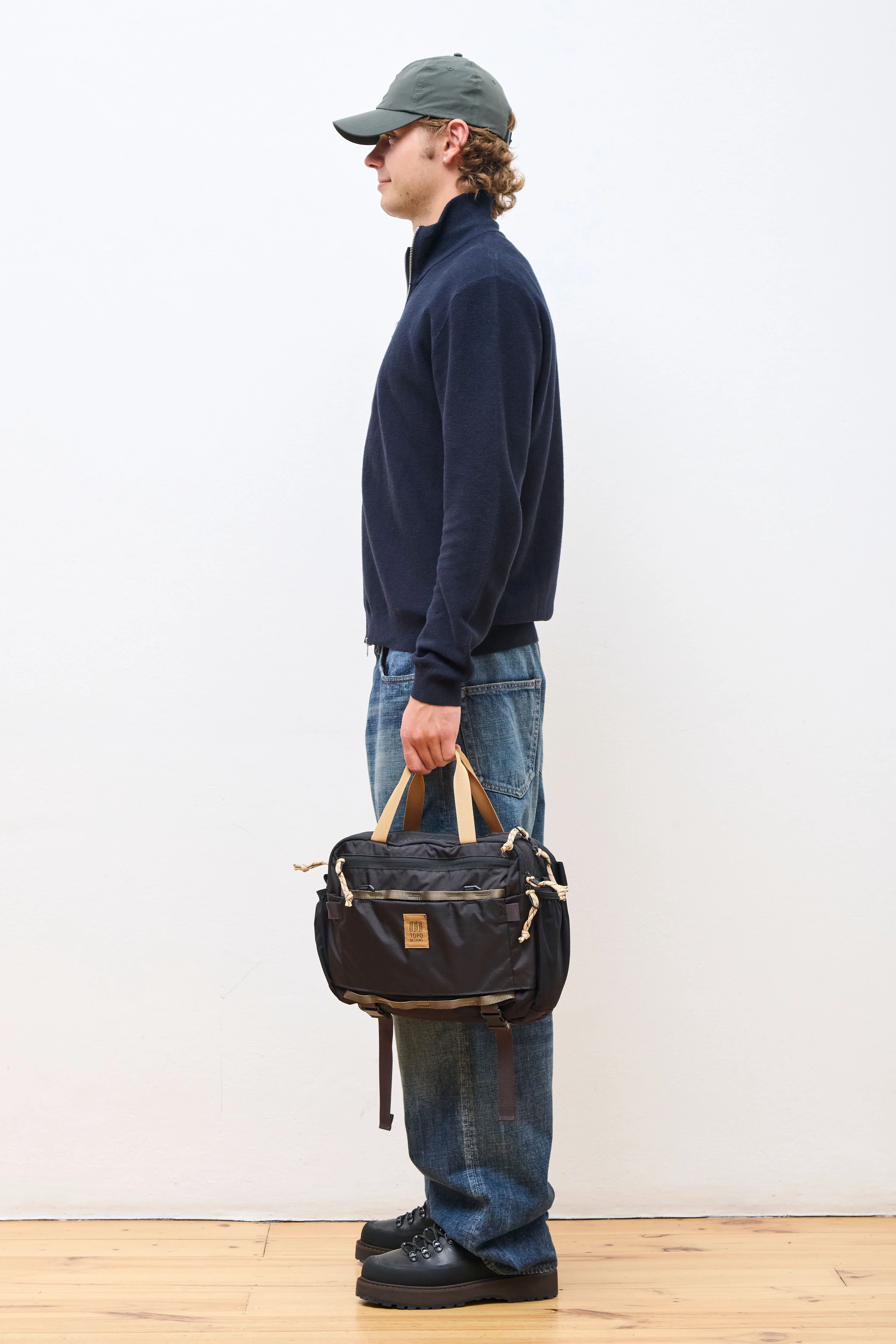 Mountain Cross Bag Black/Neutral - Image 6