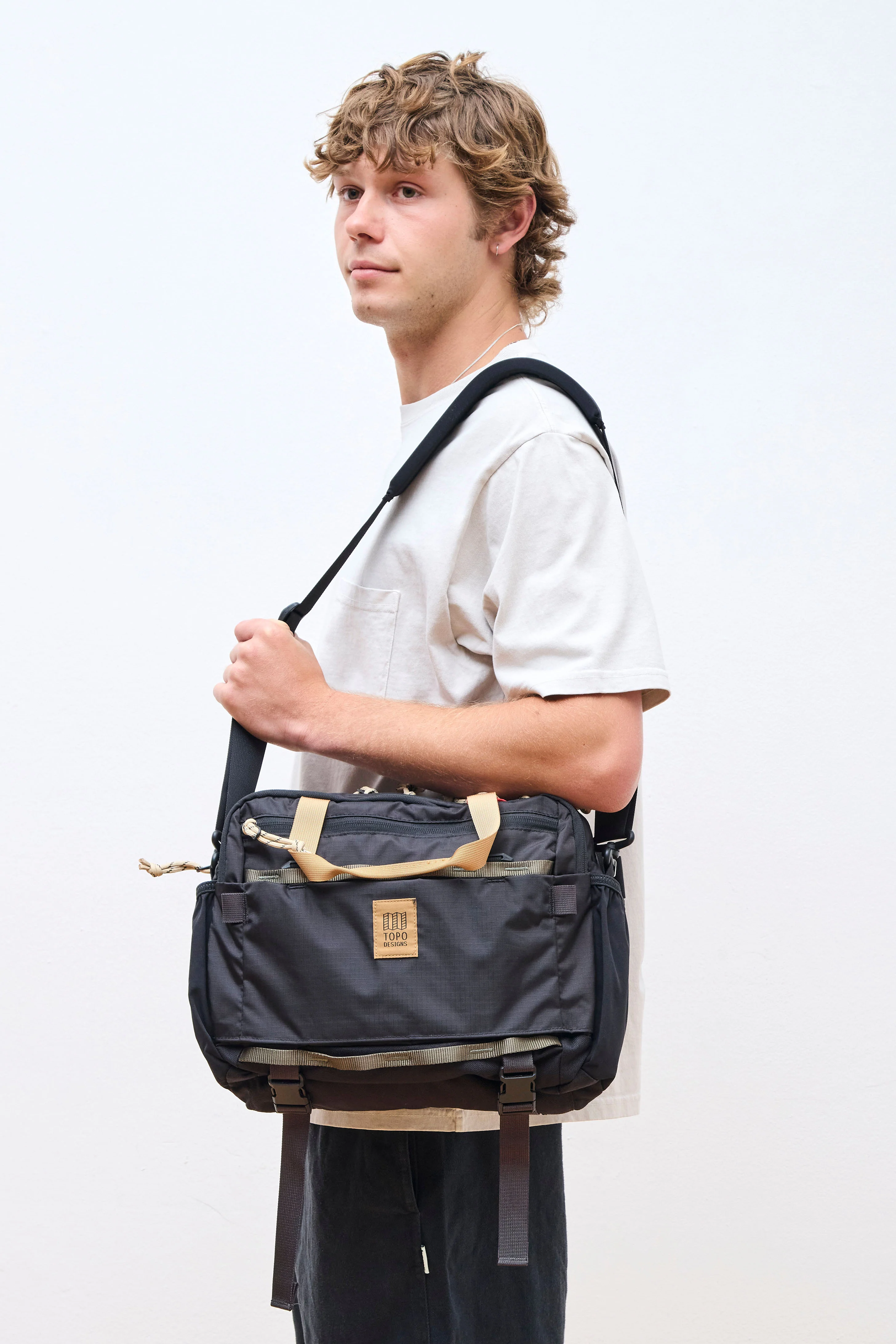 Mountain Cross Bag Black/Neutral - Image 8