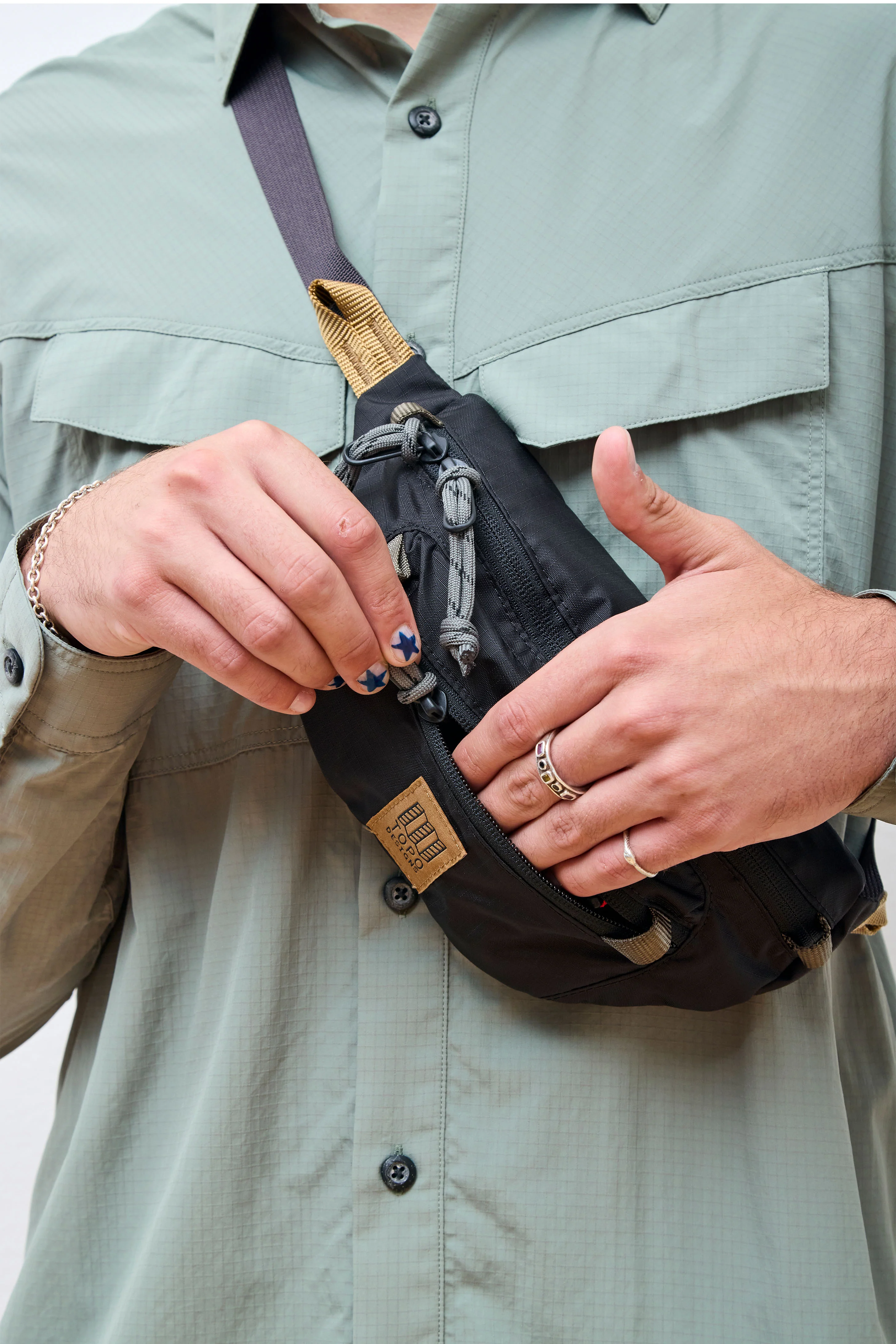 Mountain Waist Pack Black/Neutral - Image 7