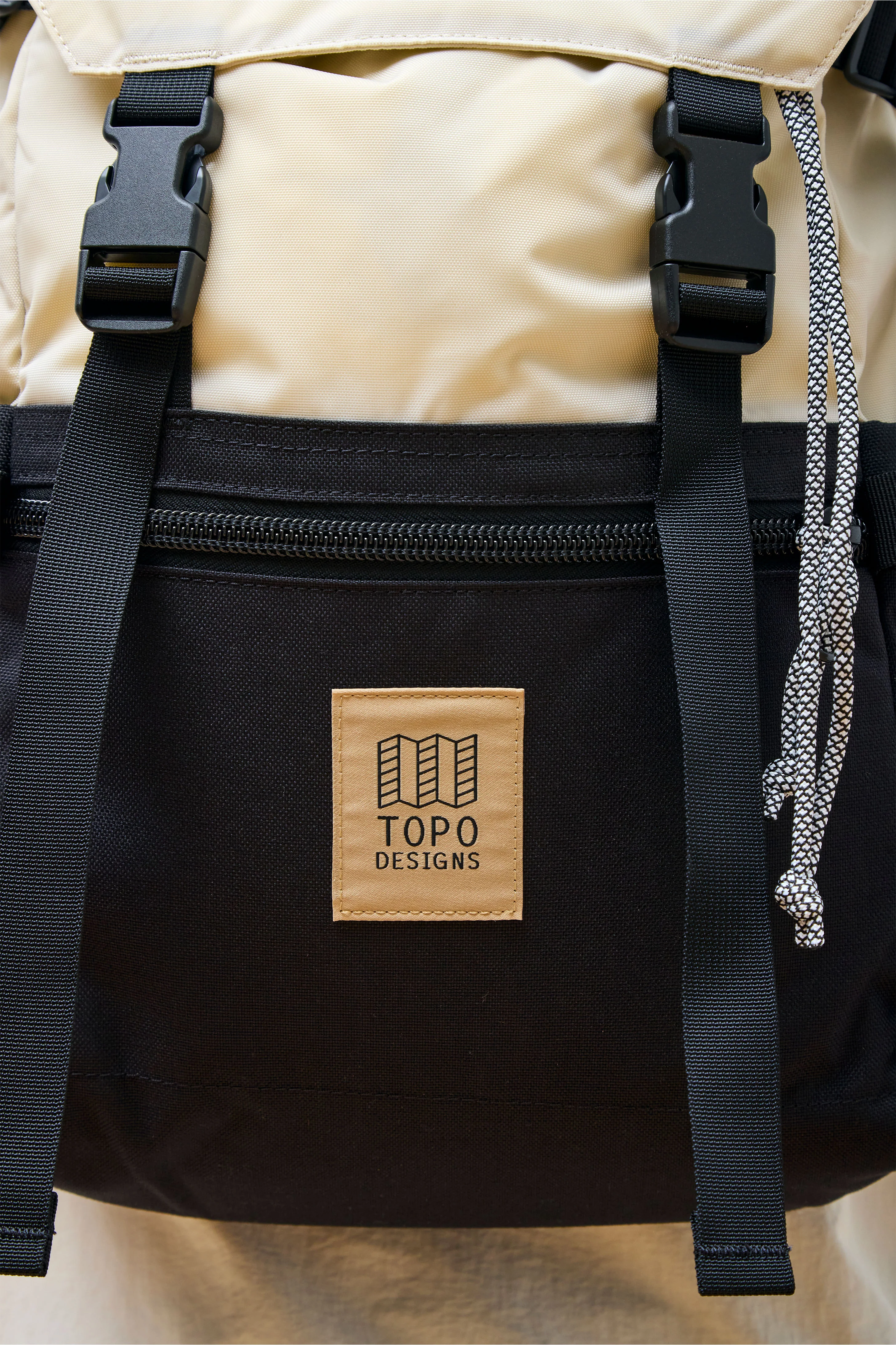 Rover Pack Classic Bone White/Black - Image 4