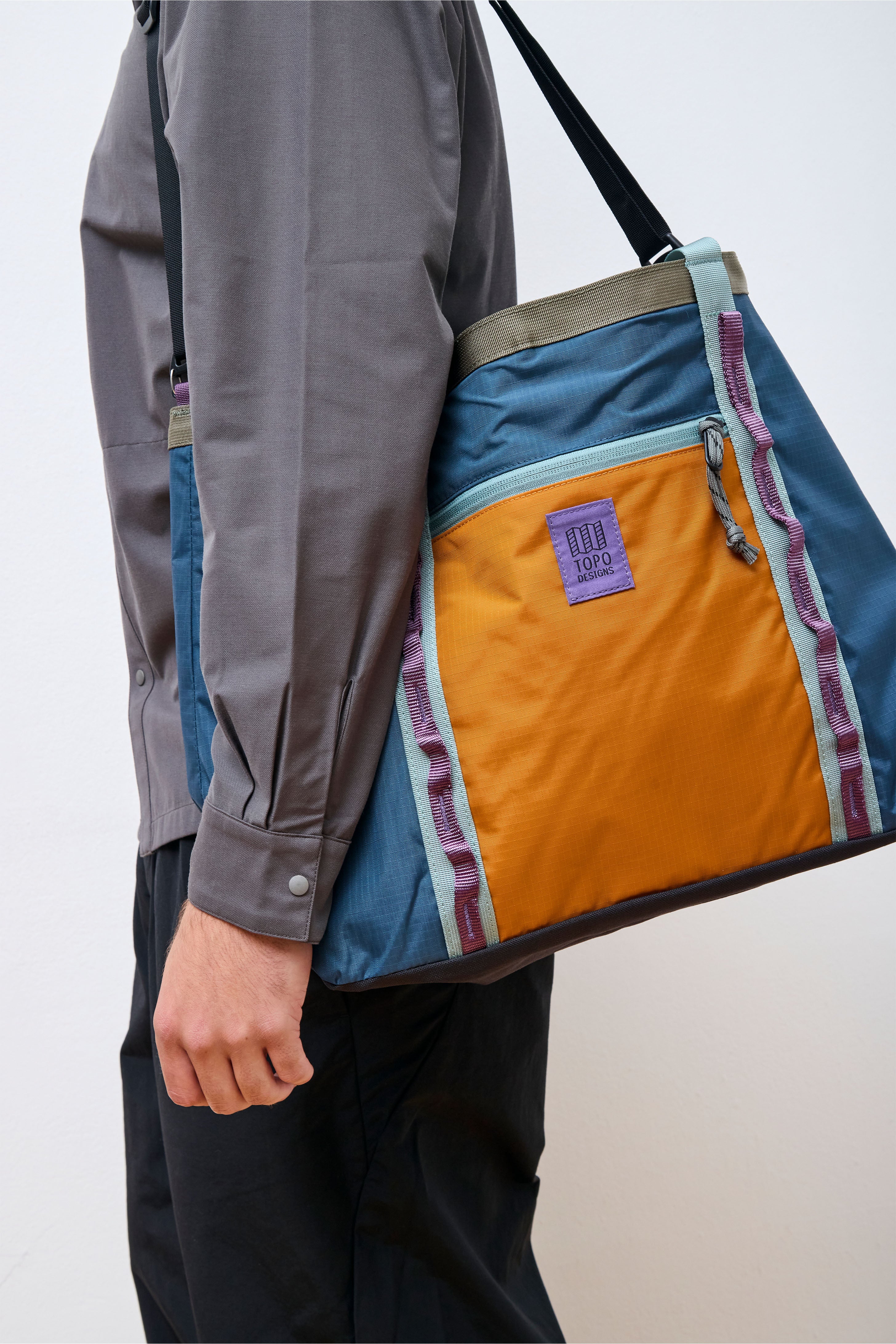 Mountain Utility Tote Pond Blue / Spice - Image 9