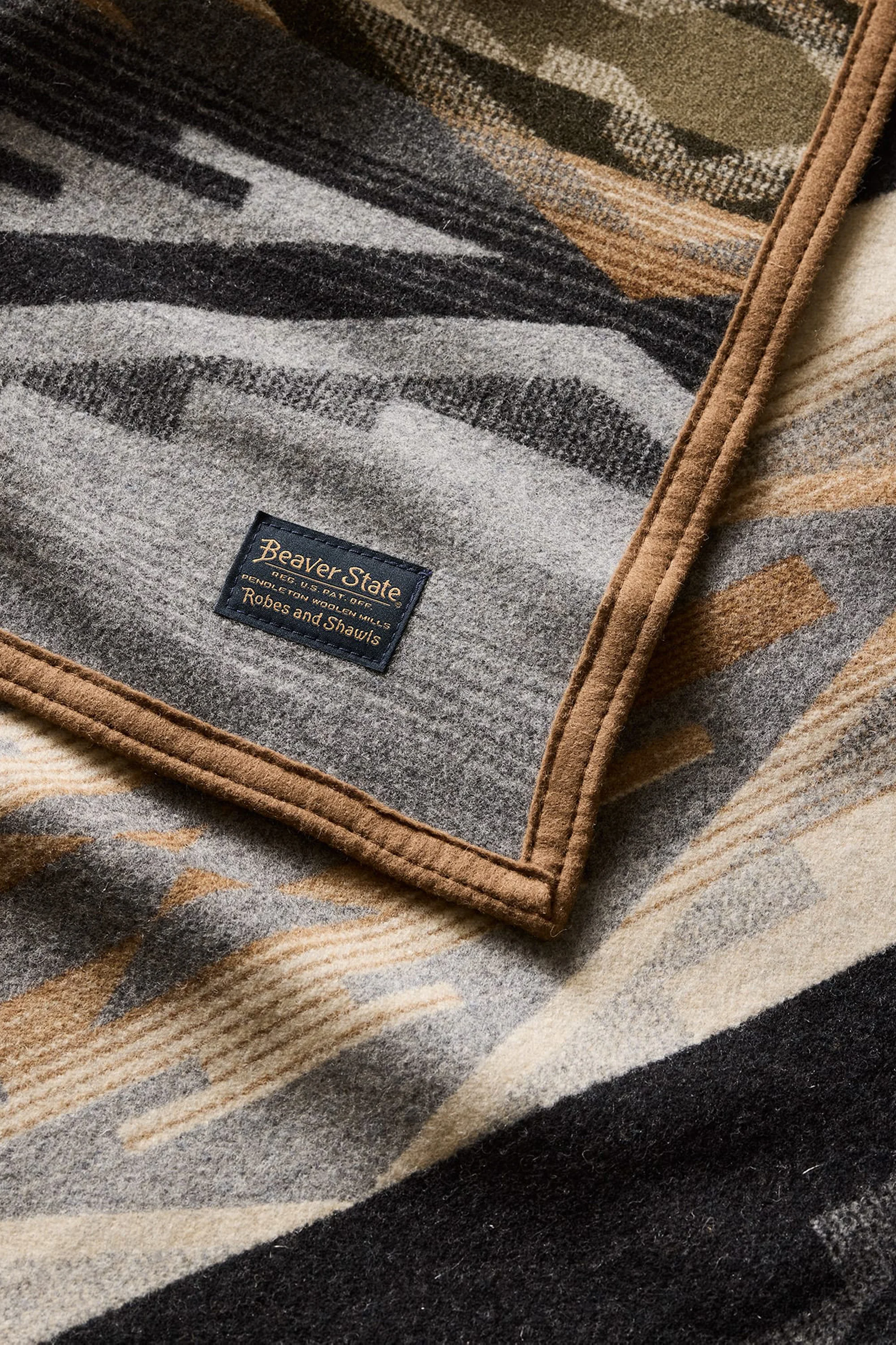 Tumalo Ridge Blanket - Image 3