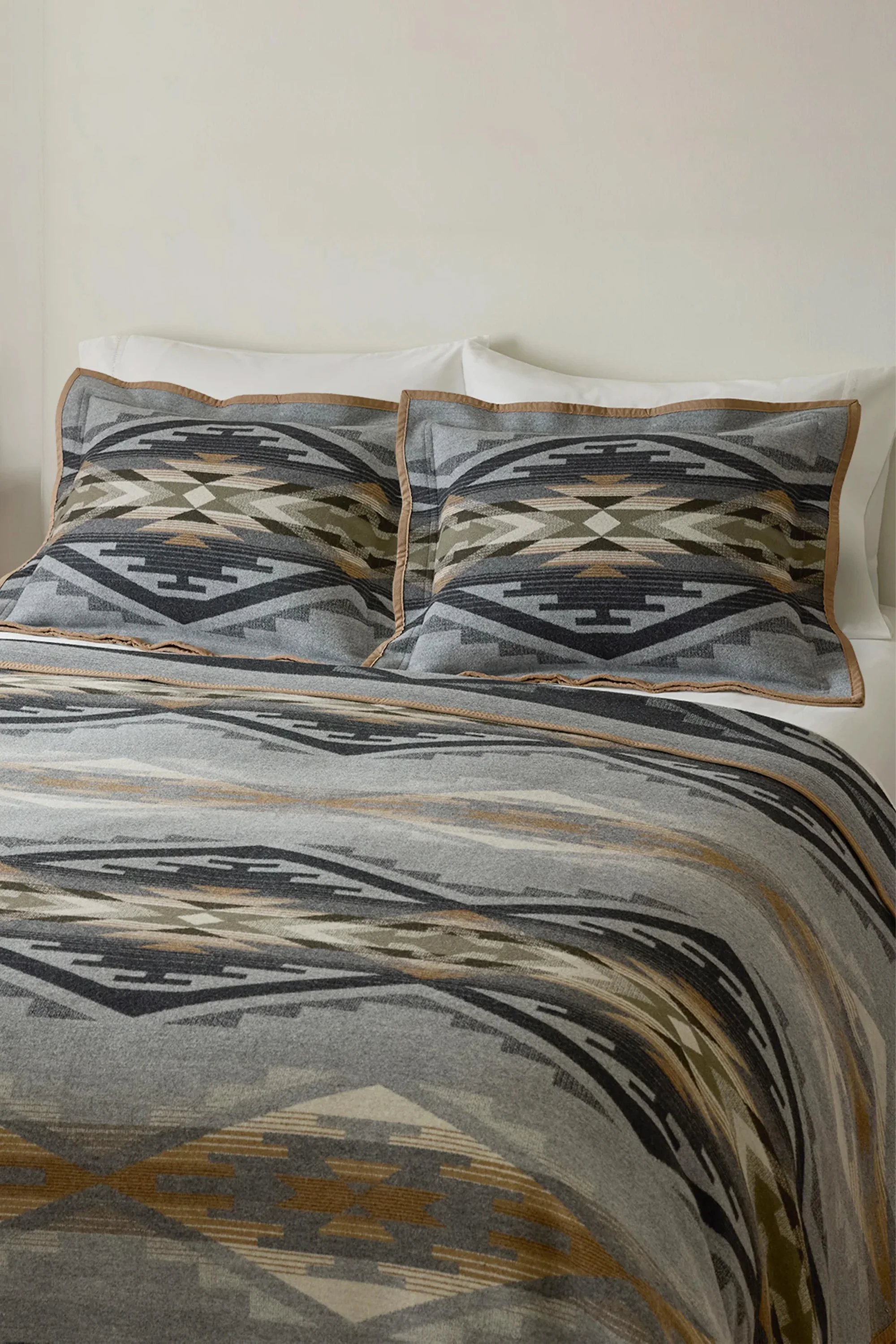 Tumalo Ridge Blanket - Image 5
